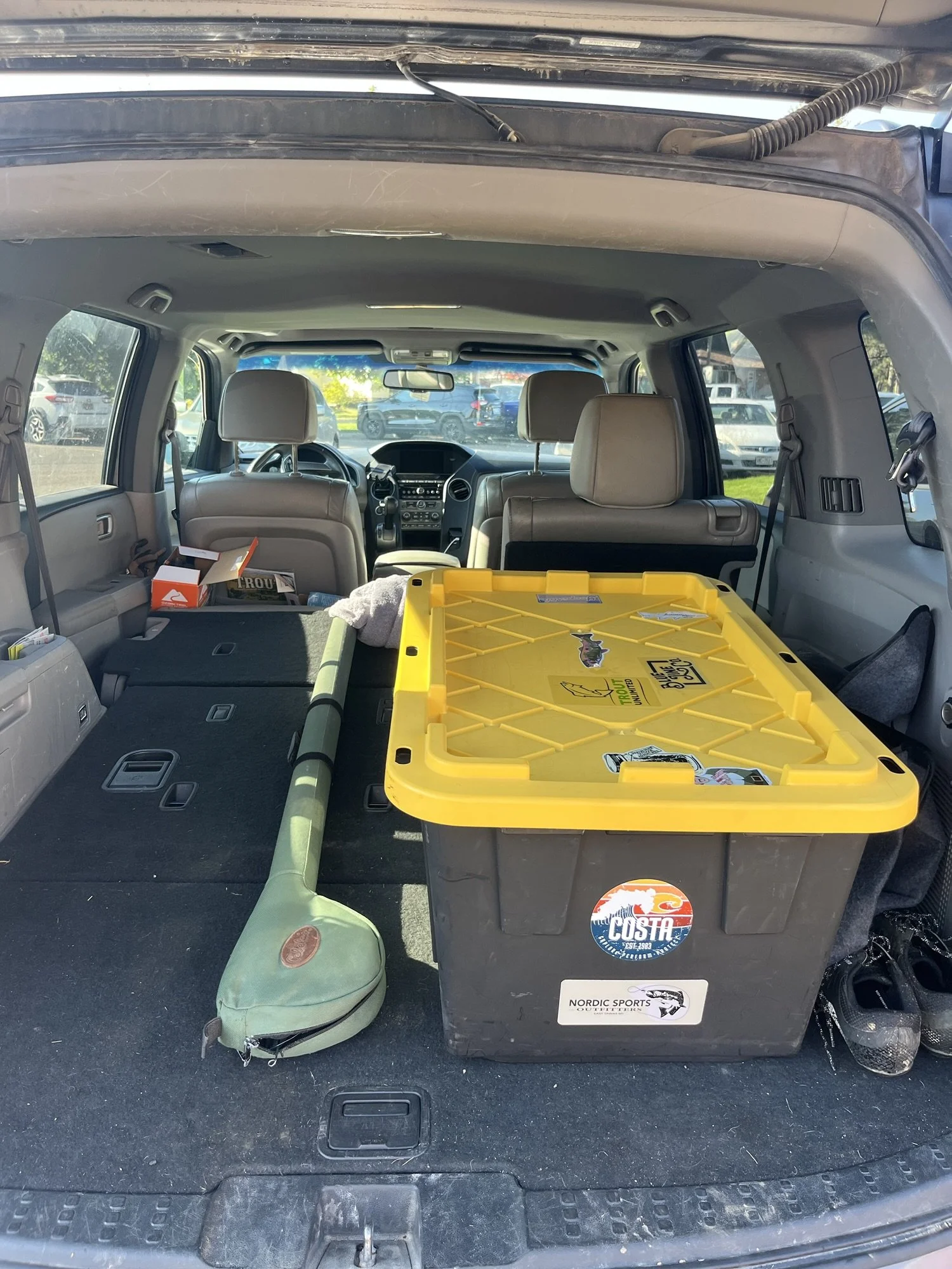 How to Store Fly Fishing Gear in a Dorm Room on a Budget