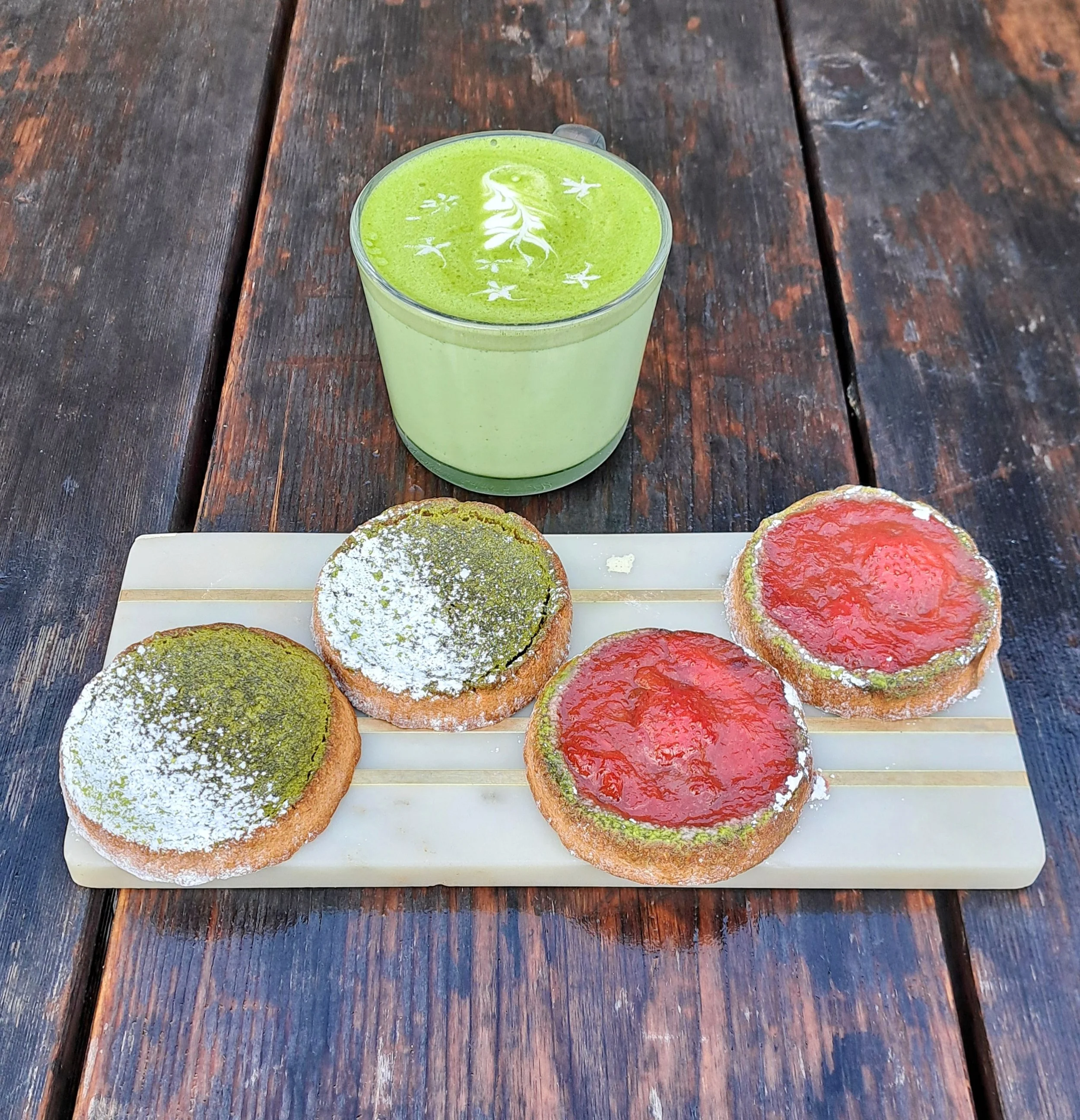 Matcha &amp; tarts ✨ a match(a) made in heaven 🤍