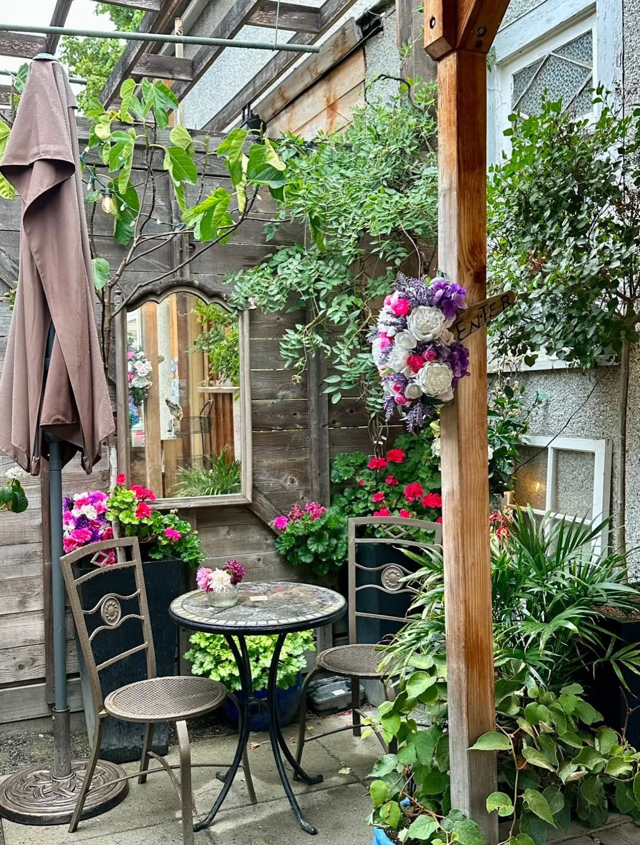 The calm after the storm ✨🌿

Come settle into our garden oasis, where lush greenery, delicious drinks and plenty of treats await.

Psychology tells us that the colour green is associated with calm, renewal and restoration&mdash;and may even help red
