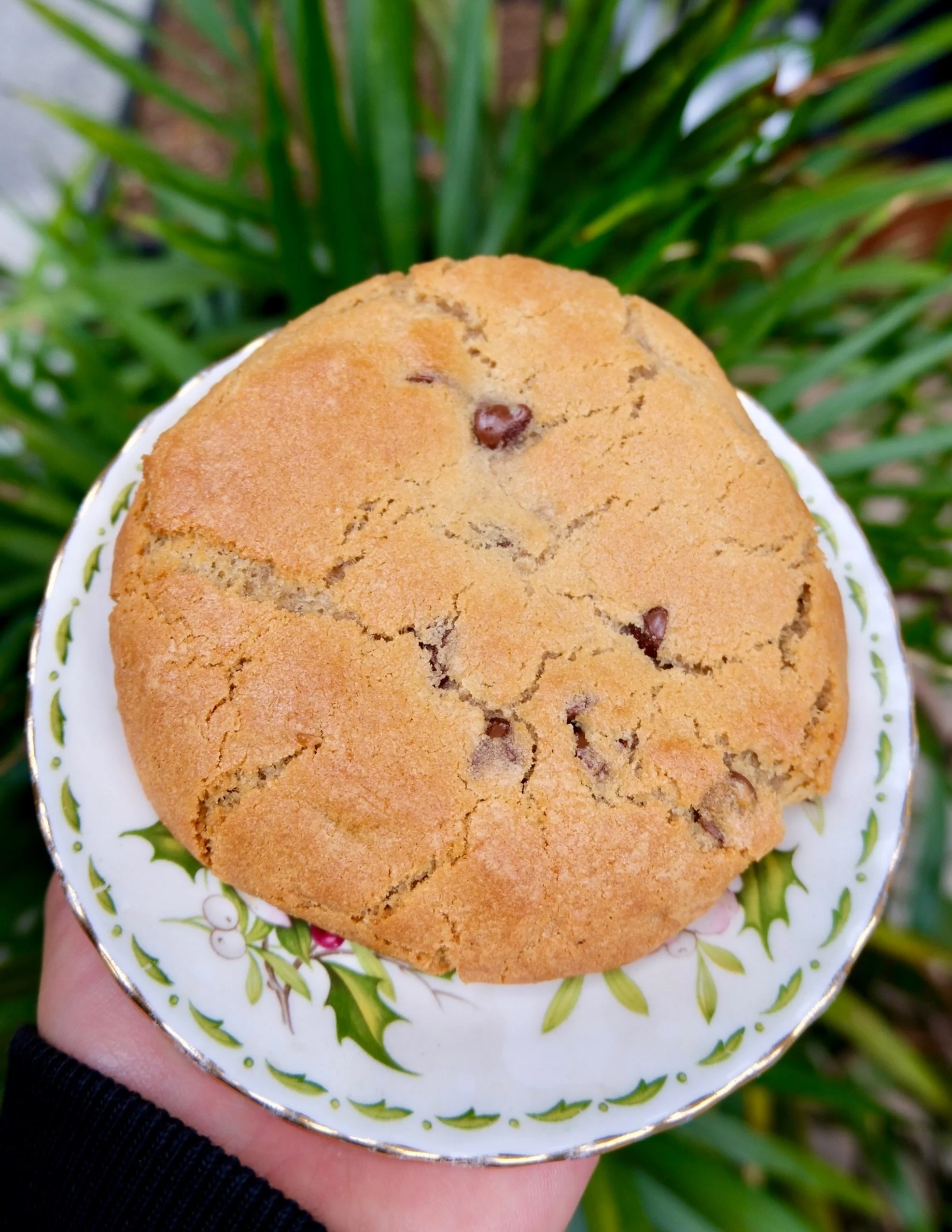 The cookie the Gem was built on: The Jumbo Cookie ✨🫶 

a perfect (to me) chocolate chip cookie. thick and gooey on the inside, crisp on the outside. loaded with chocolate chips and love. voted best chocolate chip cookie on vancouver island by food b
