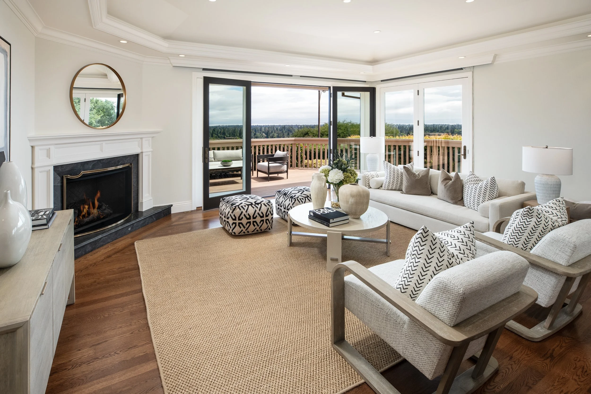 4-SusanGale_Matt_Anello-8079-MLS.jpg
