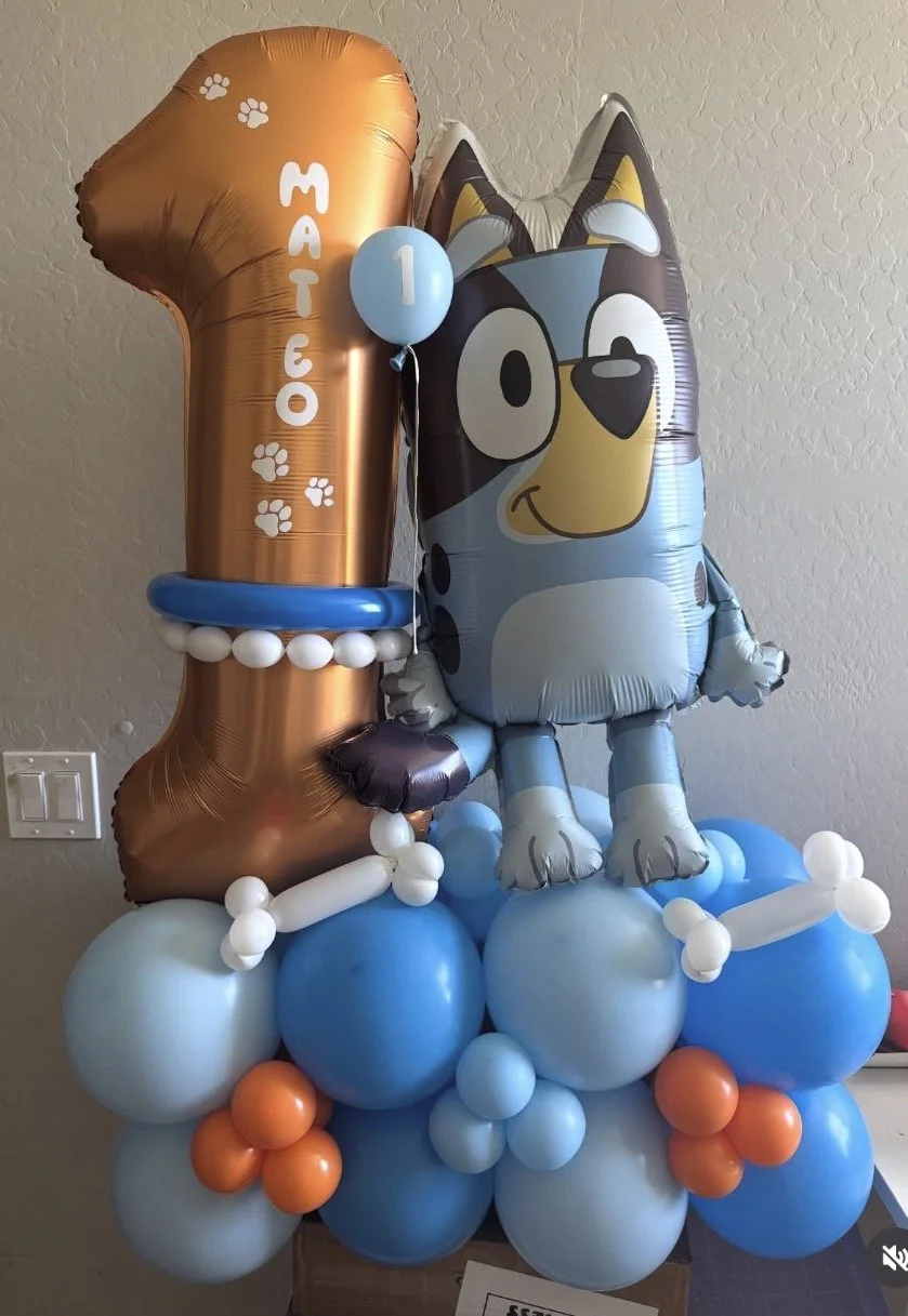 Bluey theme Balloon Stack with Bluey foil balloon and balloon bones