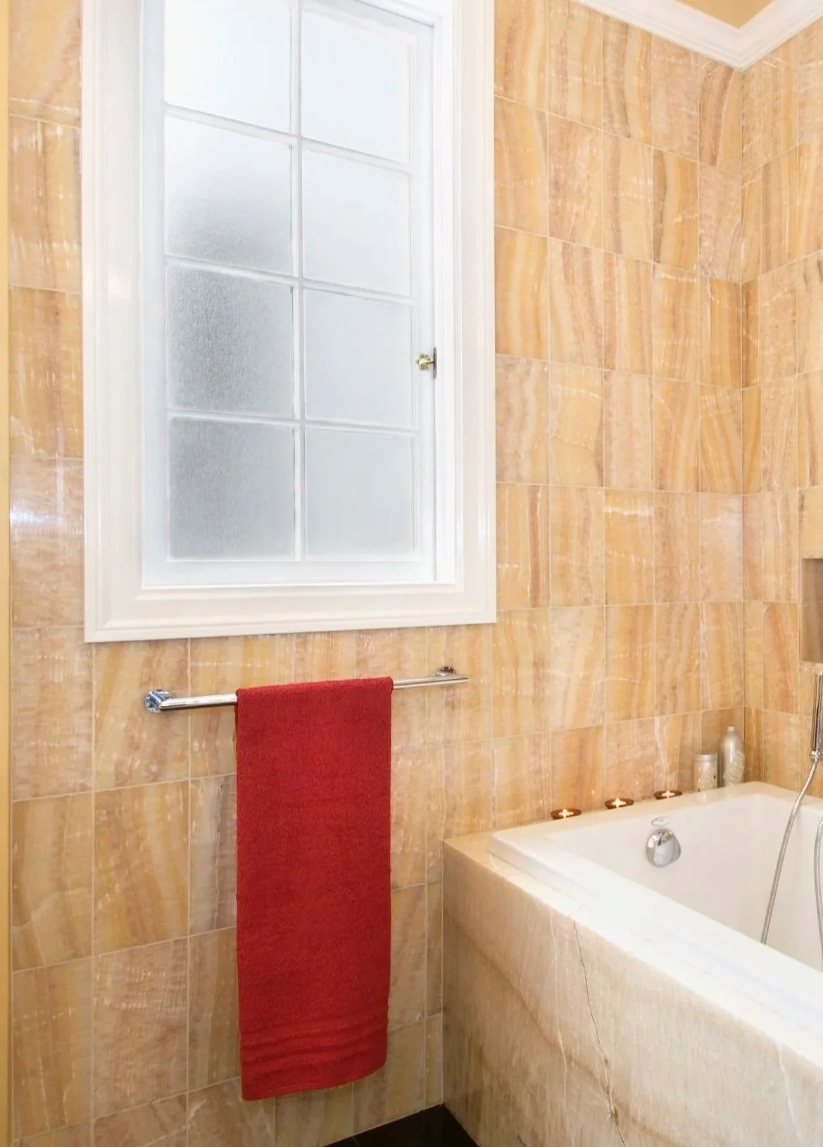 PH+Condo+Her+Bath+2.jpg
