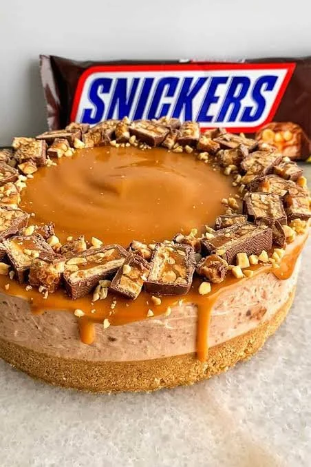 Snickers Cheesecake