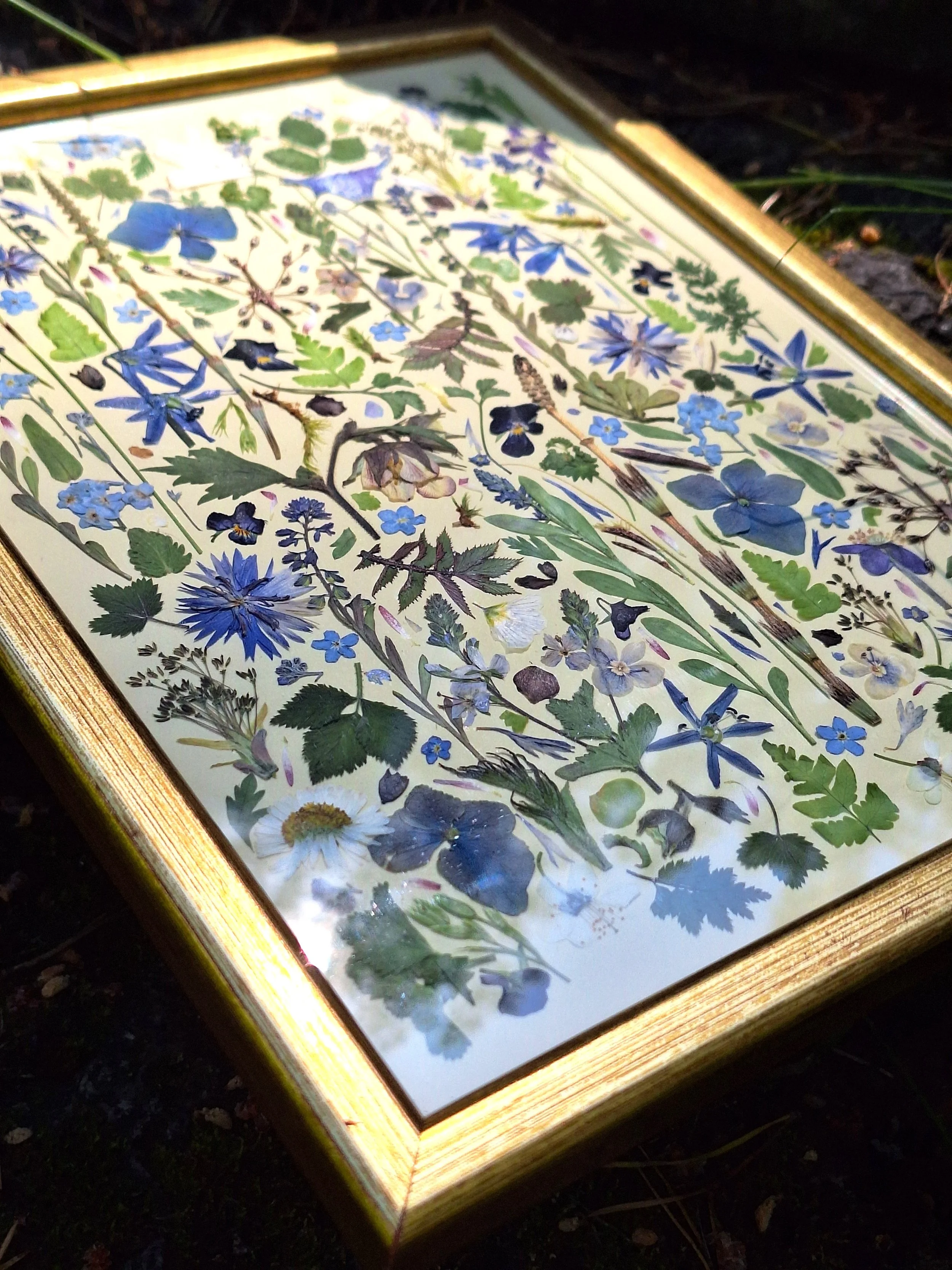 A spring mosaic in shades of blue