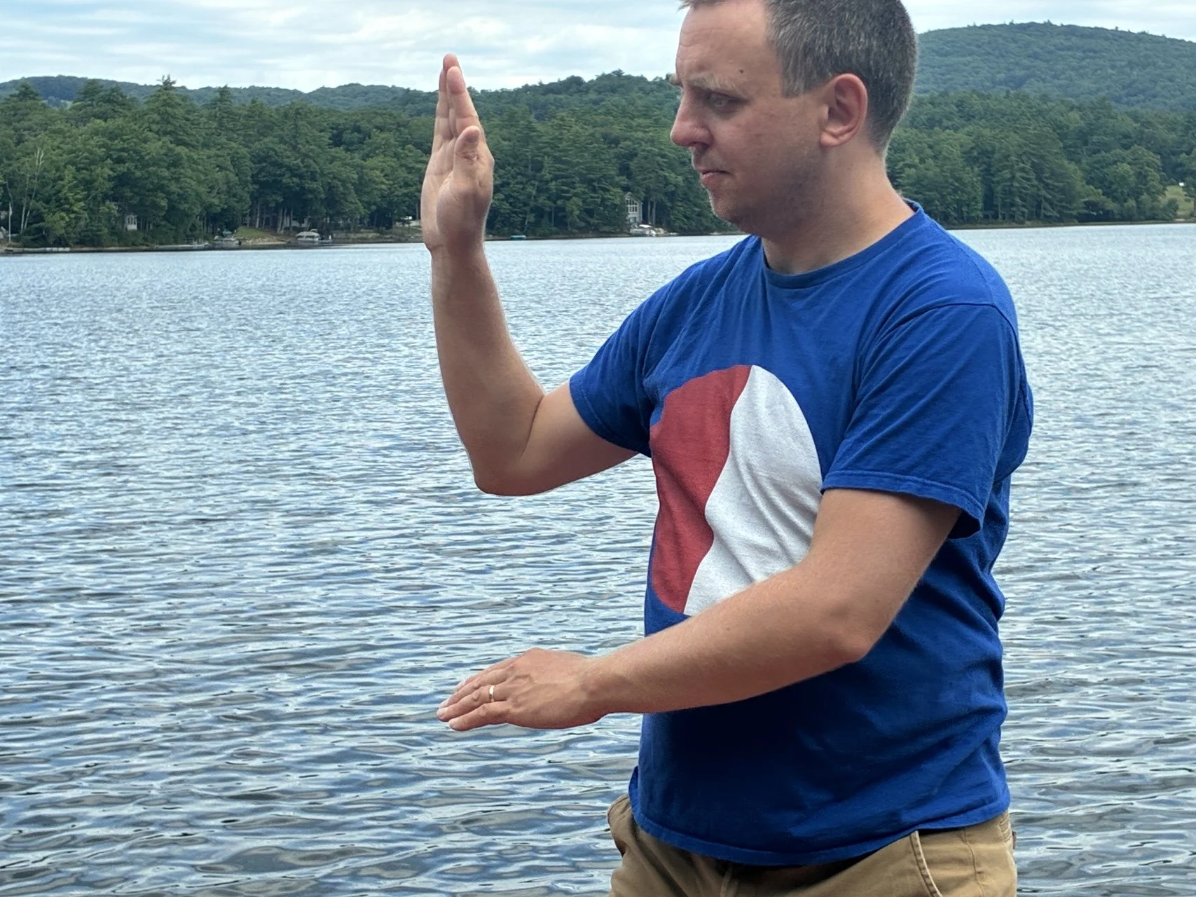 Tai Chi pose - cloud hands