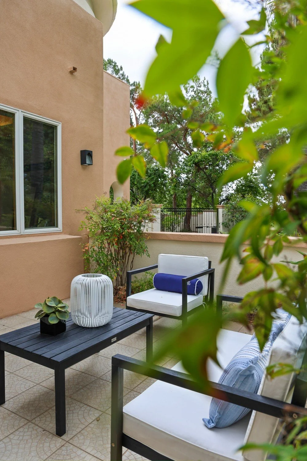 BossBabeCreative_Bionki_Interiors_1008_Armarillo_Claremont_CA-30.jpg