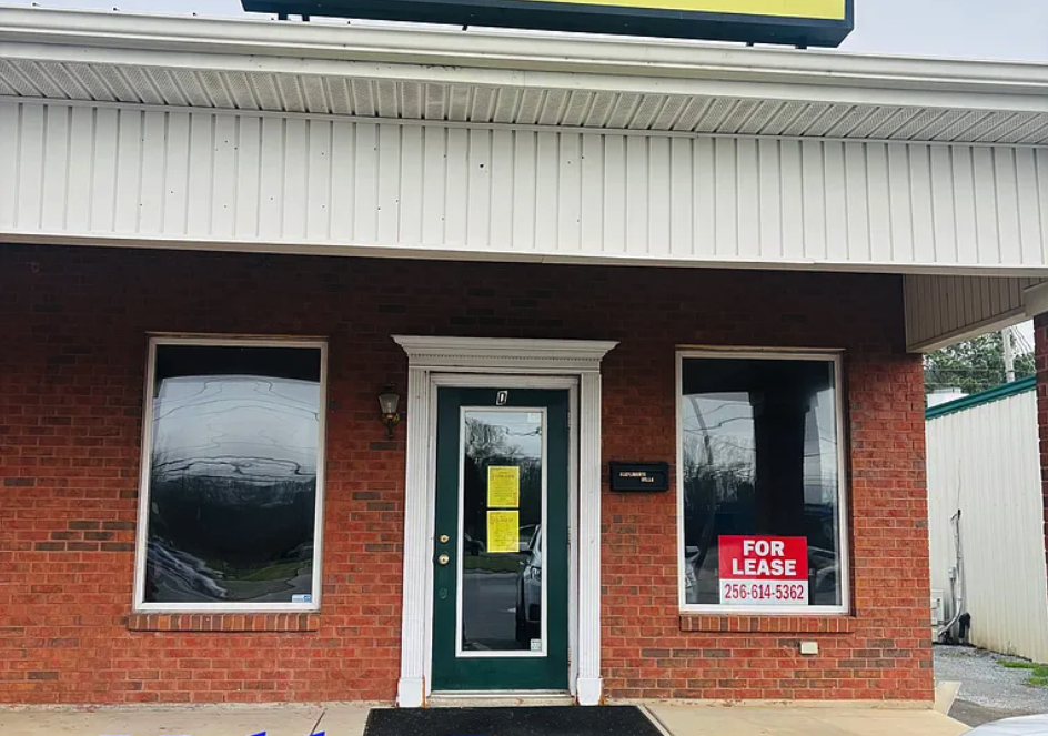 Hobbs Centre Commercial Suite        802 US Hwy 72 W, Suite D        Athens, AL 35611