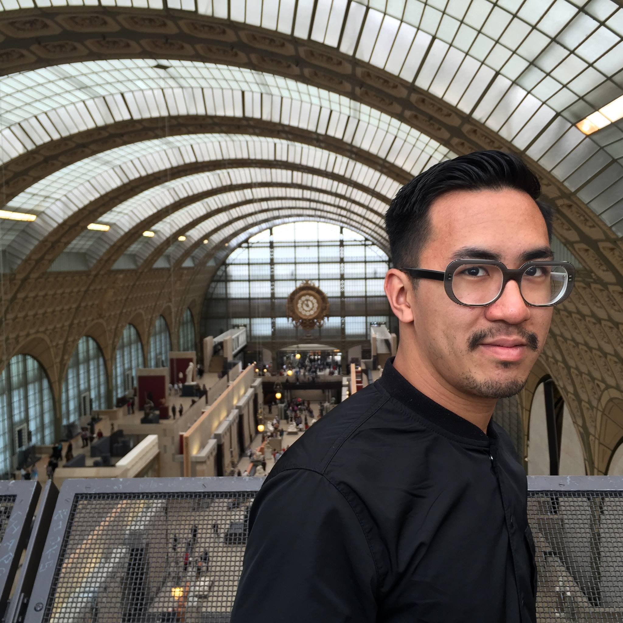 Carlos at the Musée d'Orsay in Paris.