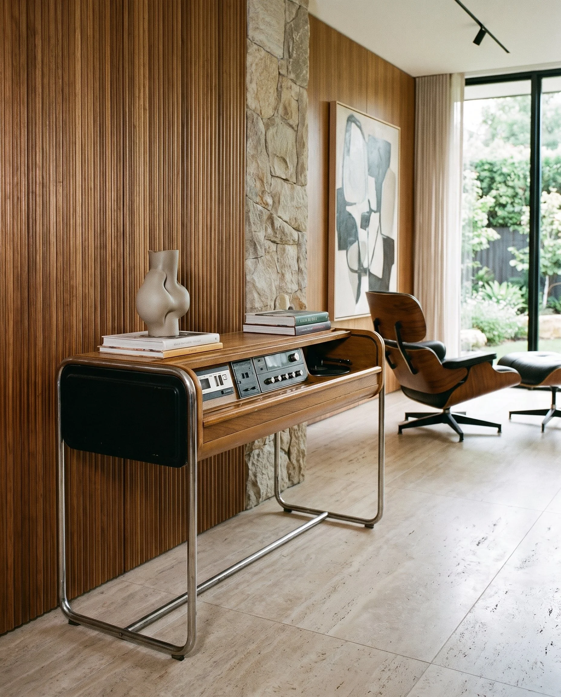 Maggie_in_Architect_Home_Living_Room_roominate (2).jpg