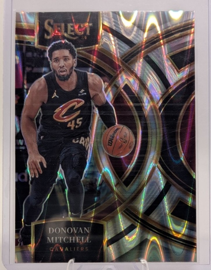 Front of 2023-24 Panini Select Donovan Mitchell #163 Cleveland Cavaliers