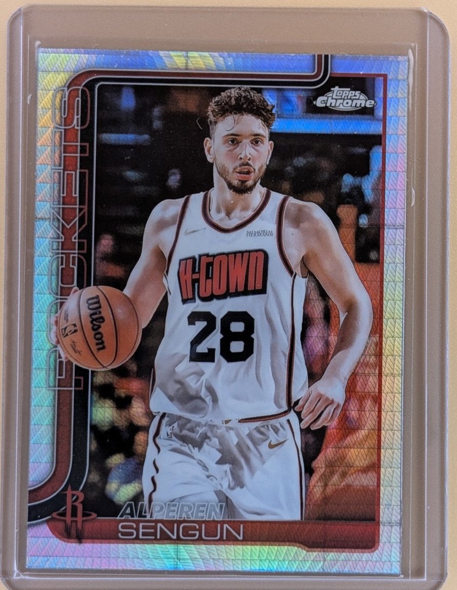 Front of 2025-26 Topps Chrome #98 Alperen Sengun Refractor