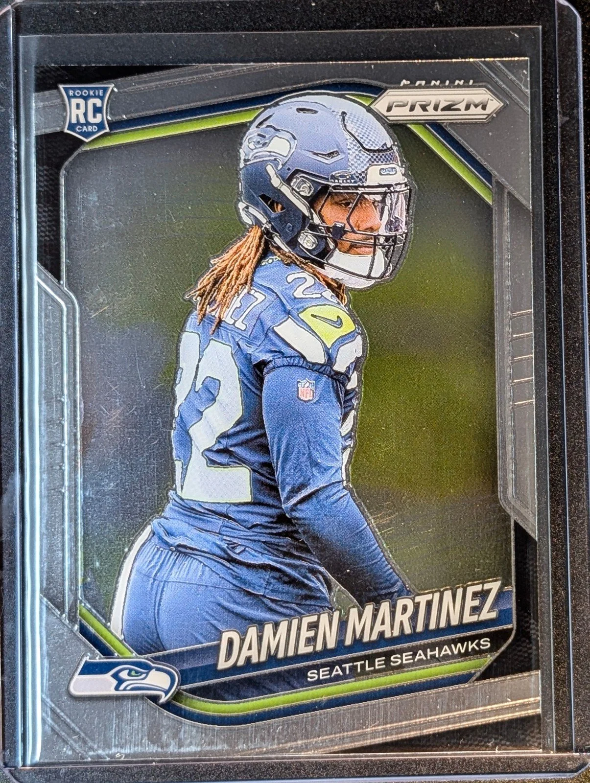 Front of 2025 Panini Prizm #373 Damien Martinez Rookie