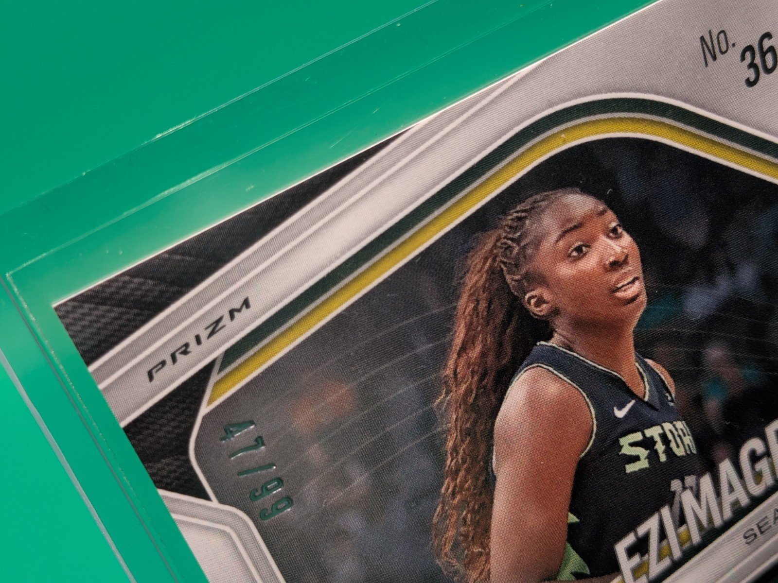 2025 Panini Prizm WNBA #36 Ezi Magbegor Orange Prizms #/99 - photo 2
