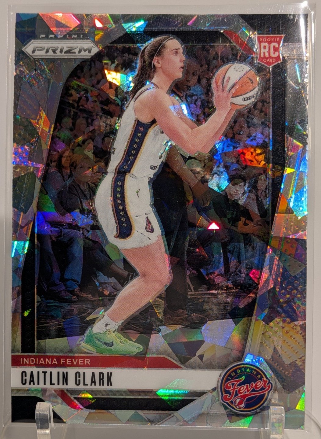 Front of 2024 Panini Prizm WNBA Caitlin Clark Cracked Ice Silver Prizm RC Rookie #22