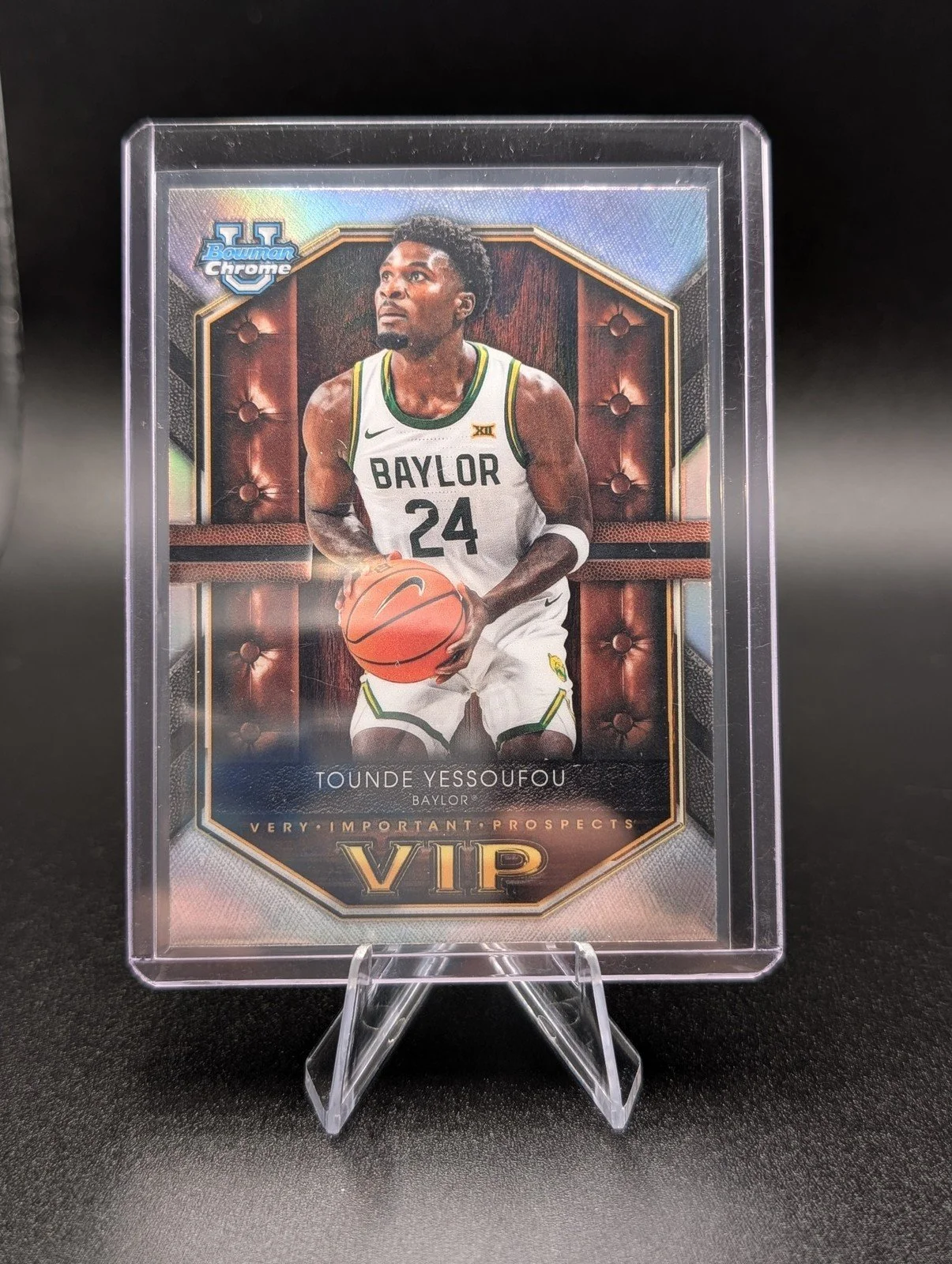 Front of 2025-26 Bowman #VIP-19 Tounde Yessoufou Very Important Prospects Refractor