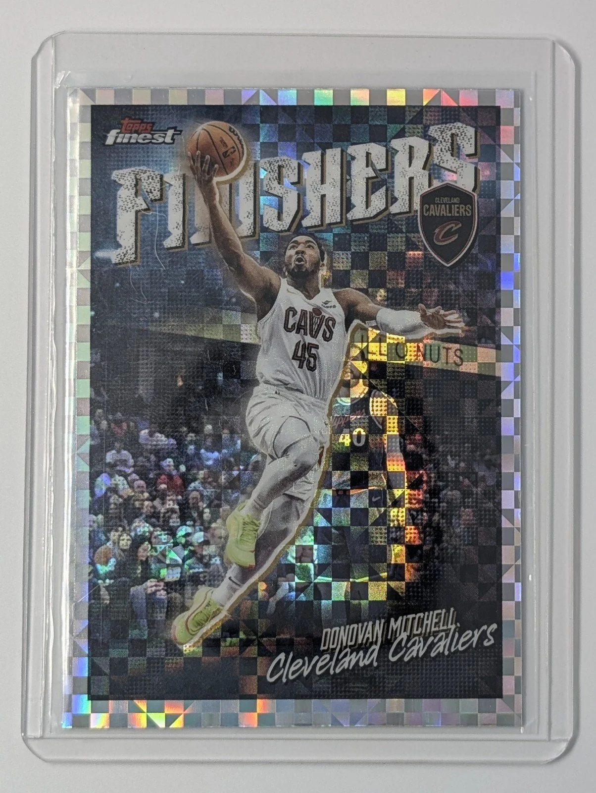 Front of 2025-26 Finest #FI-7 Donovan Mitchell Finishers X-Fractor