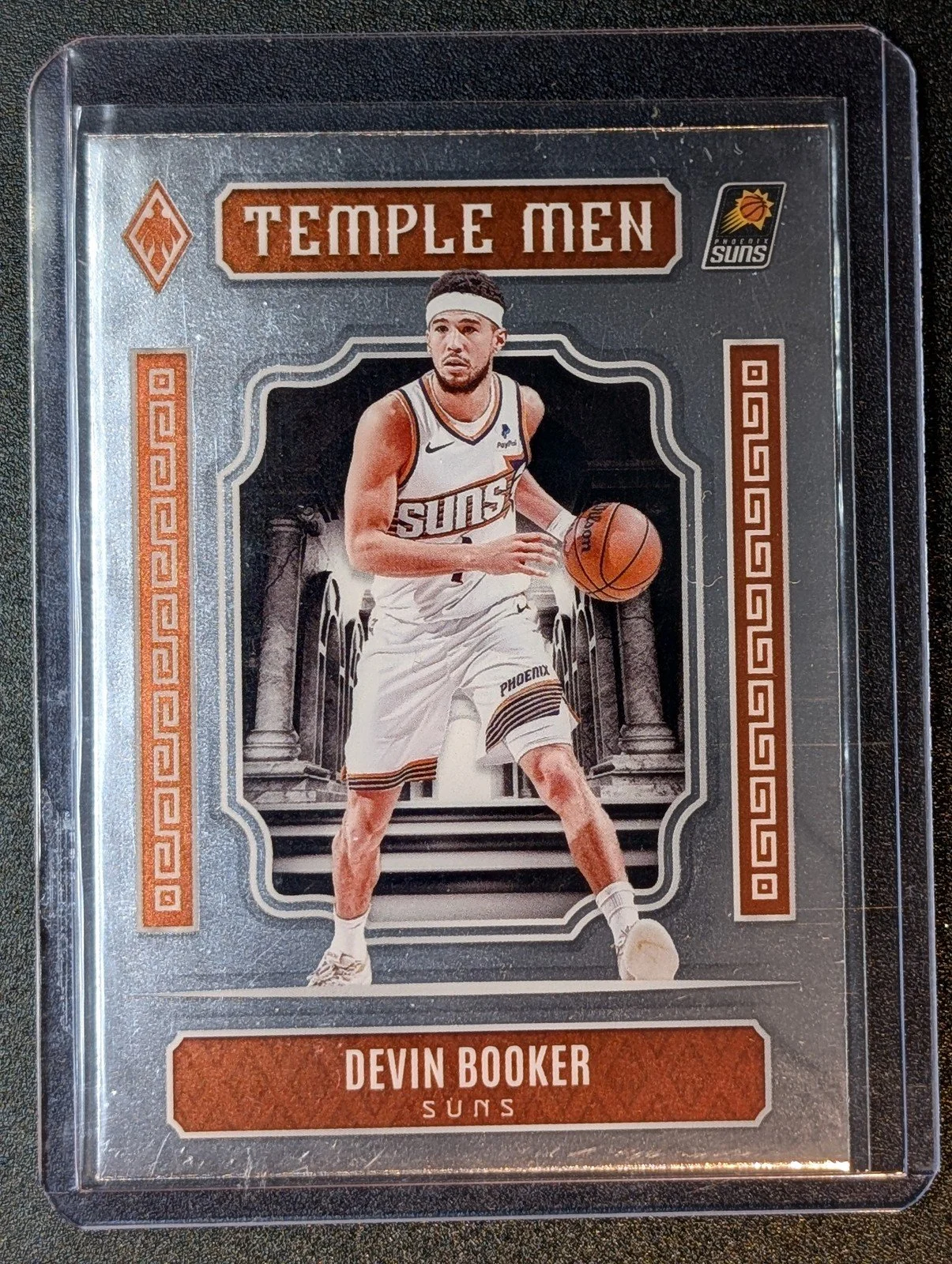 Front of 2023-24 Panini Phoenix #17 Devin Booker Temple Men