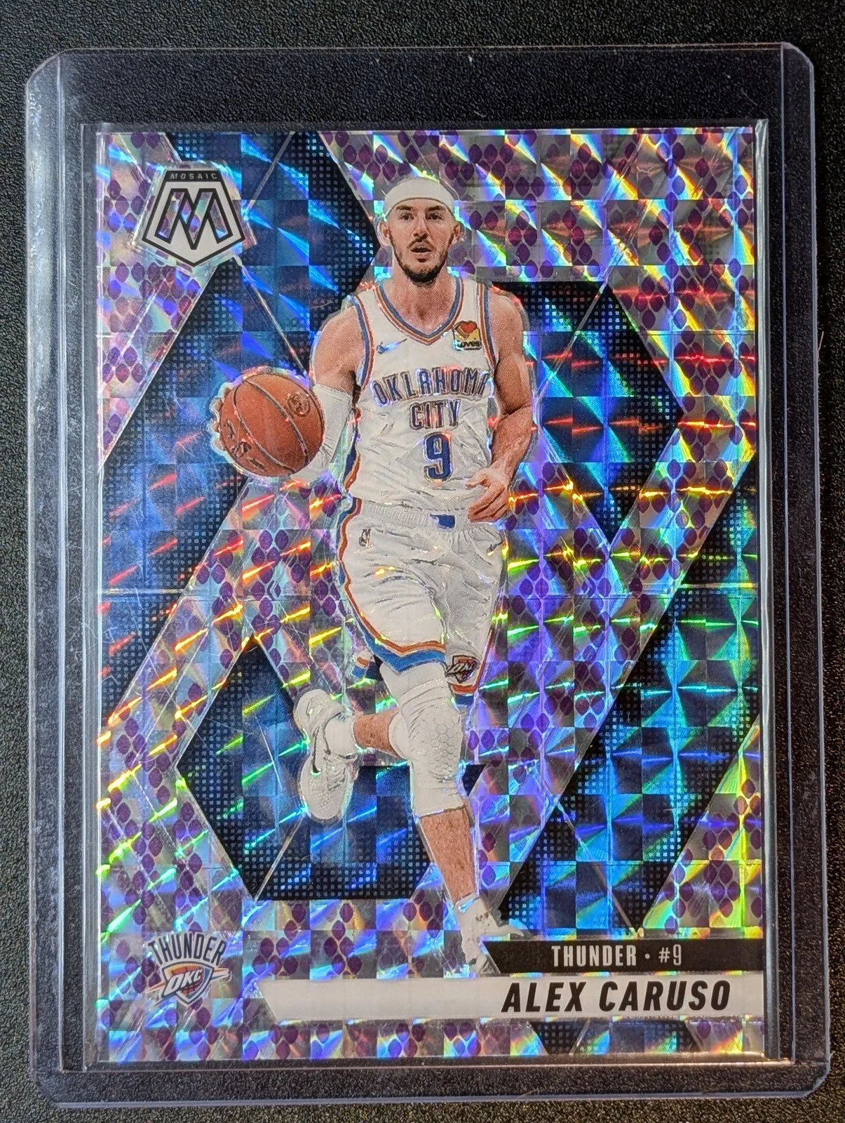 Front of 2024-25 Panini Mosaic #182 Alex Caruso Purple Snakeskin Mosaic #/24
