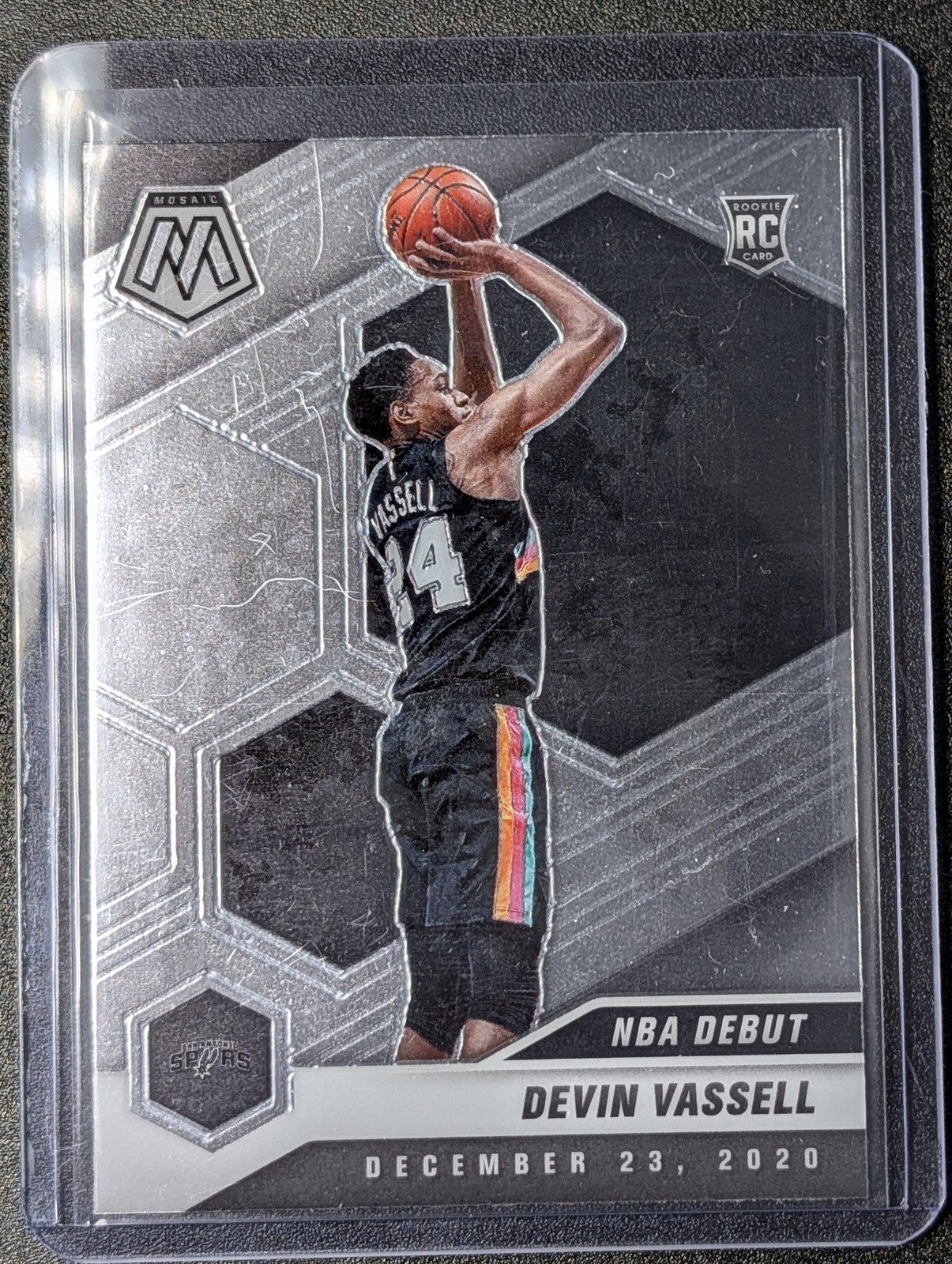 Front of 2020-21 Panini Mosaic #278 Devin Vassell RC