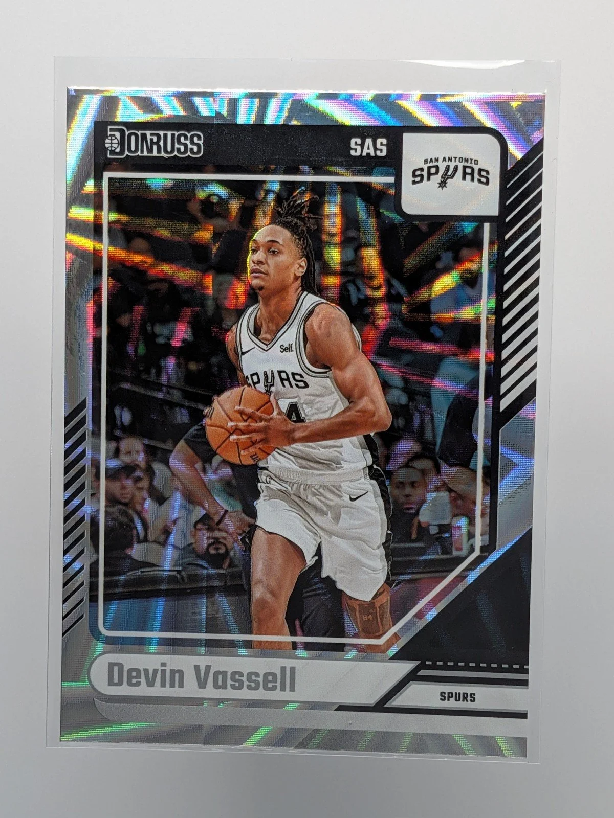 Front of 2024-25 Donruss #194 Devin Vassell Silver Velocity