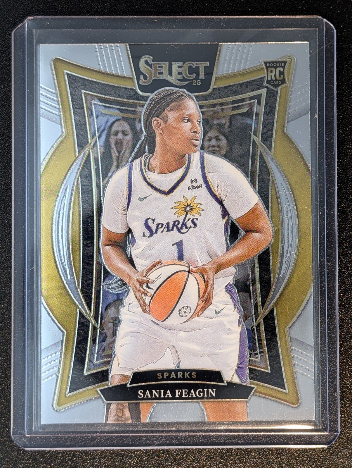 Front of 2025 Panini Select WNBA #20 Sania Feagin