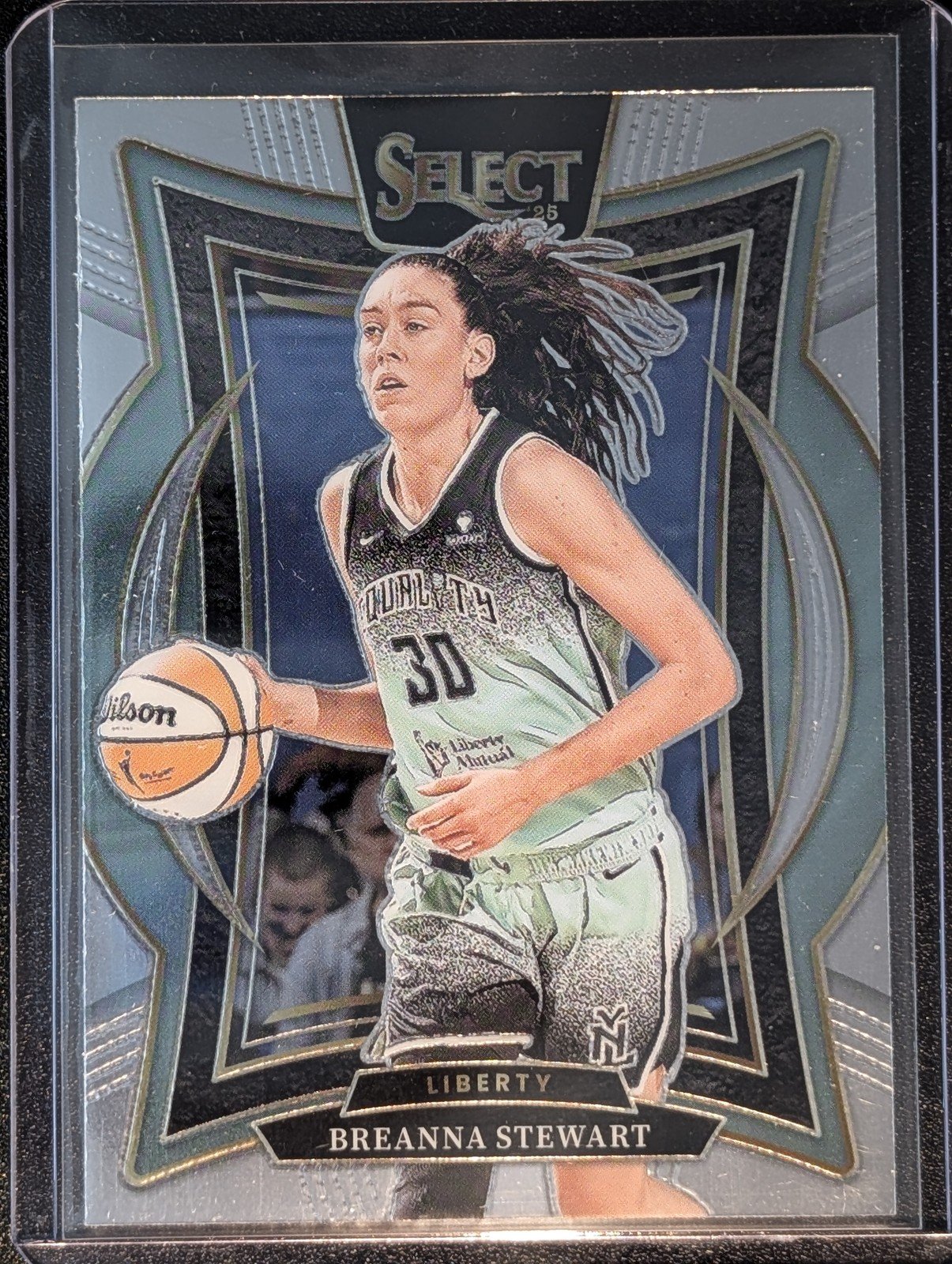 Front of 2025 Panini Select WNBA #82 Breanna Stewart CONCOURSE