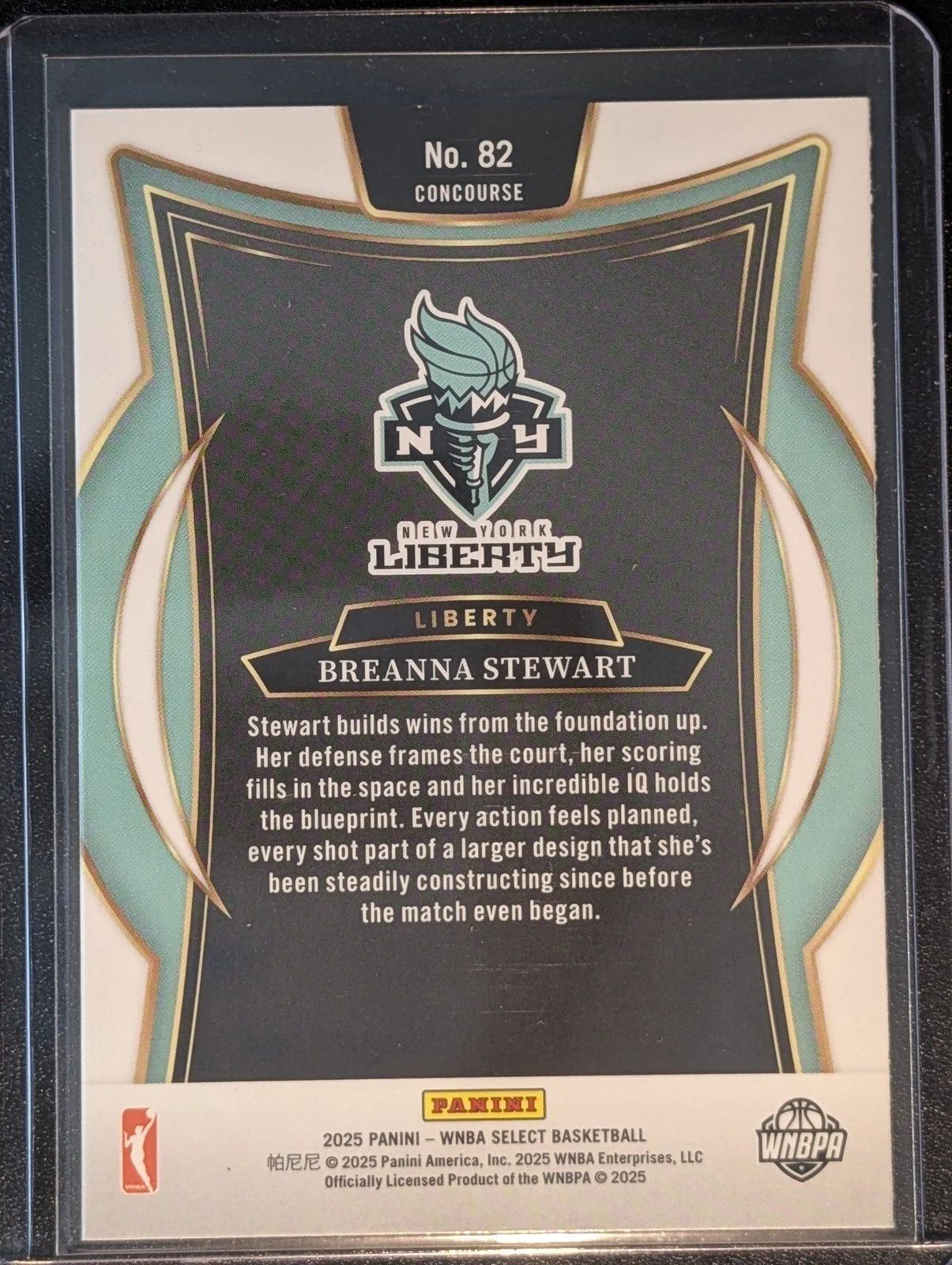 Back of 2025 Panini Select WNBA #82 Breanna Stewart CONCOURSE