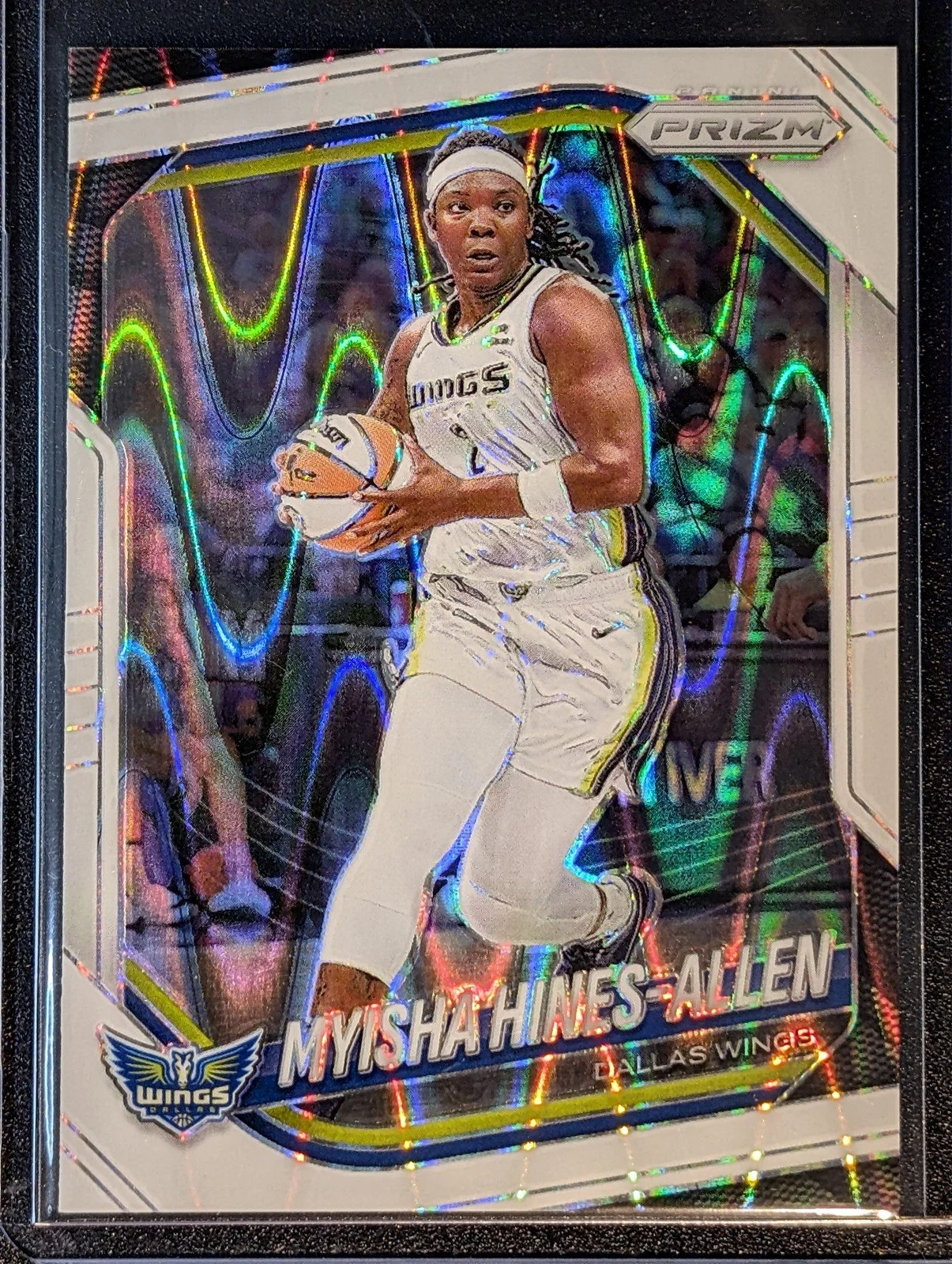 Front of 2025 Panini Prizm WNBA #96 Myisha Hines-Allen White Seismic Prizms