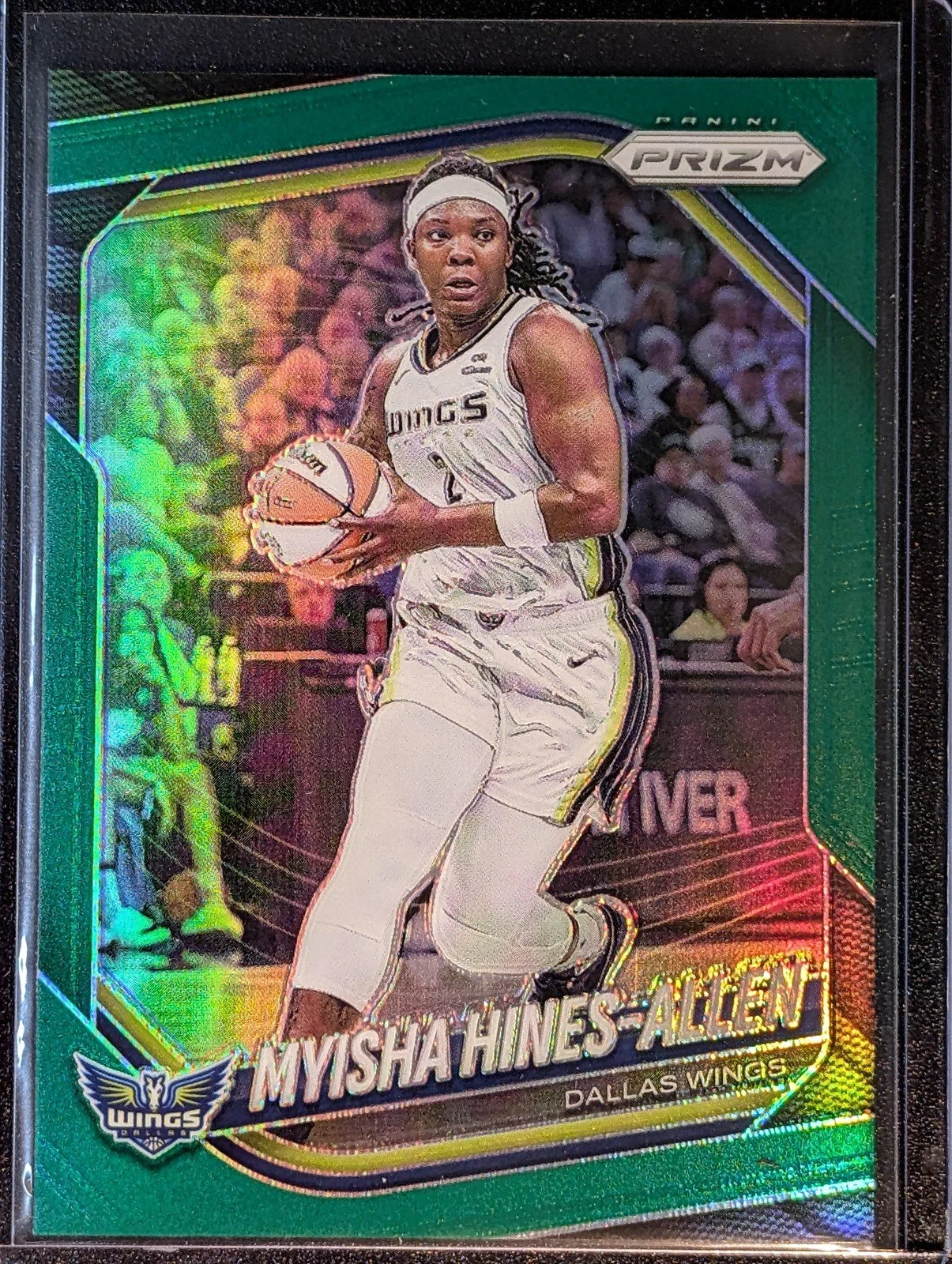 Front of 2025 Panini Select WNBA #96 Myisha Hines-Allen Green Prizms