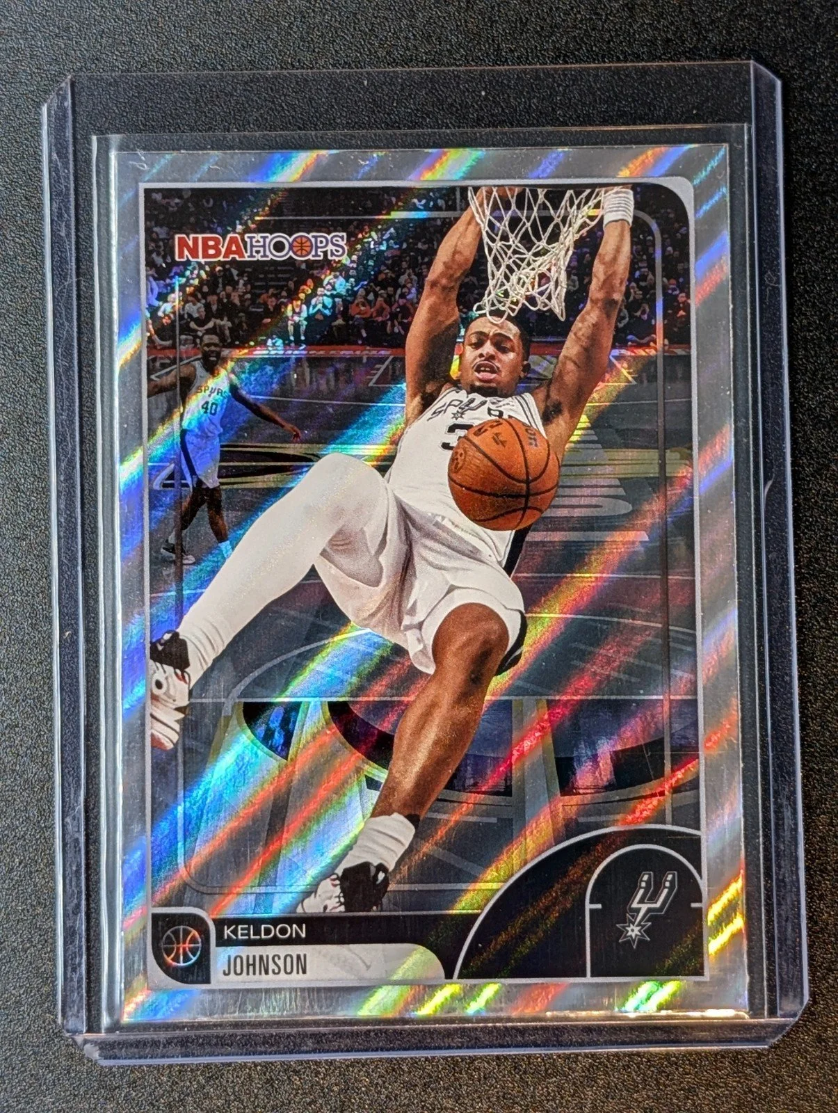 Front of 2025-26 Hoops #23 Keldon Johnson Light Burst