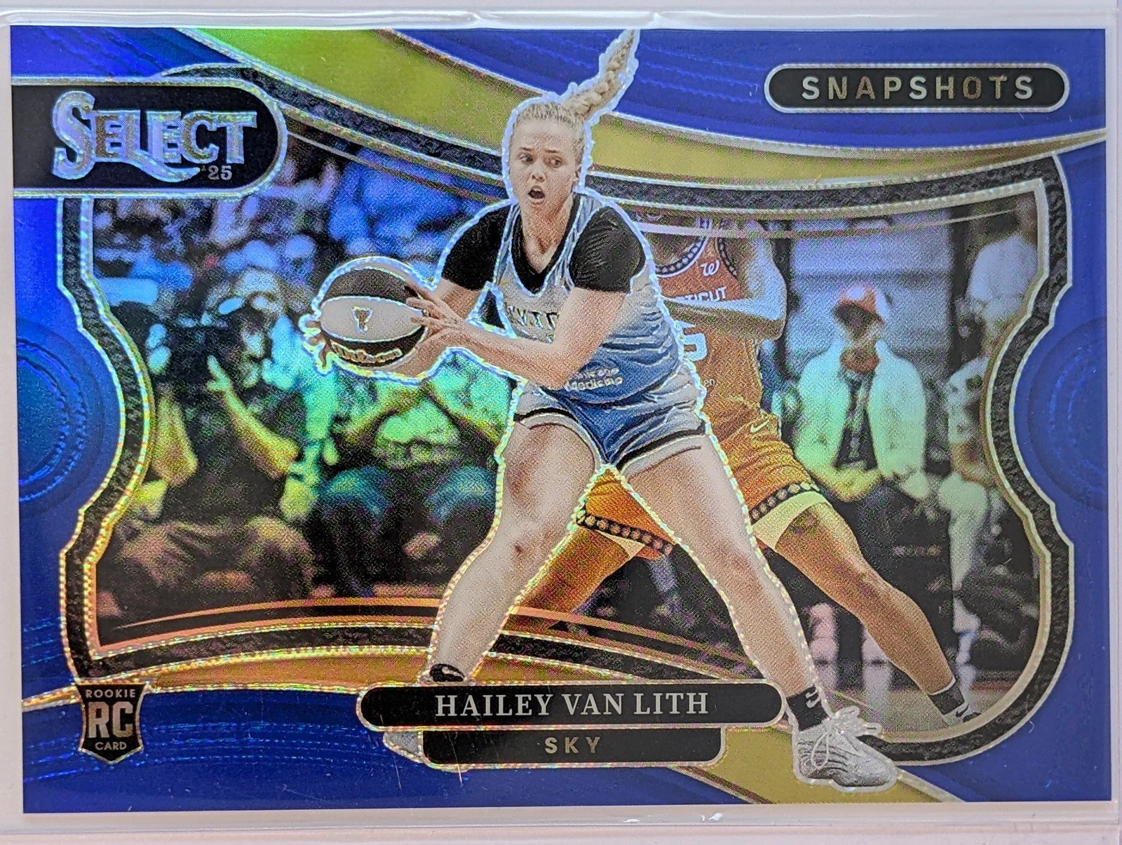 Front of 2025 Panini Select WNBA /49 #19 Hailey Van Lith Snapshots Blue RC