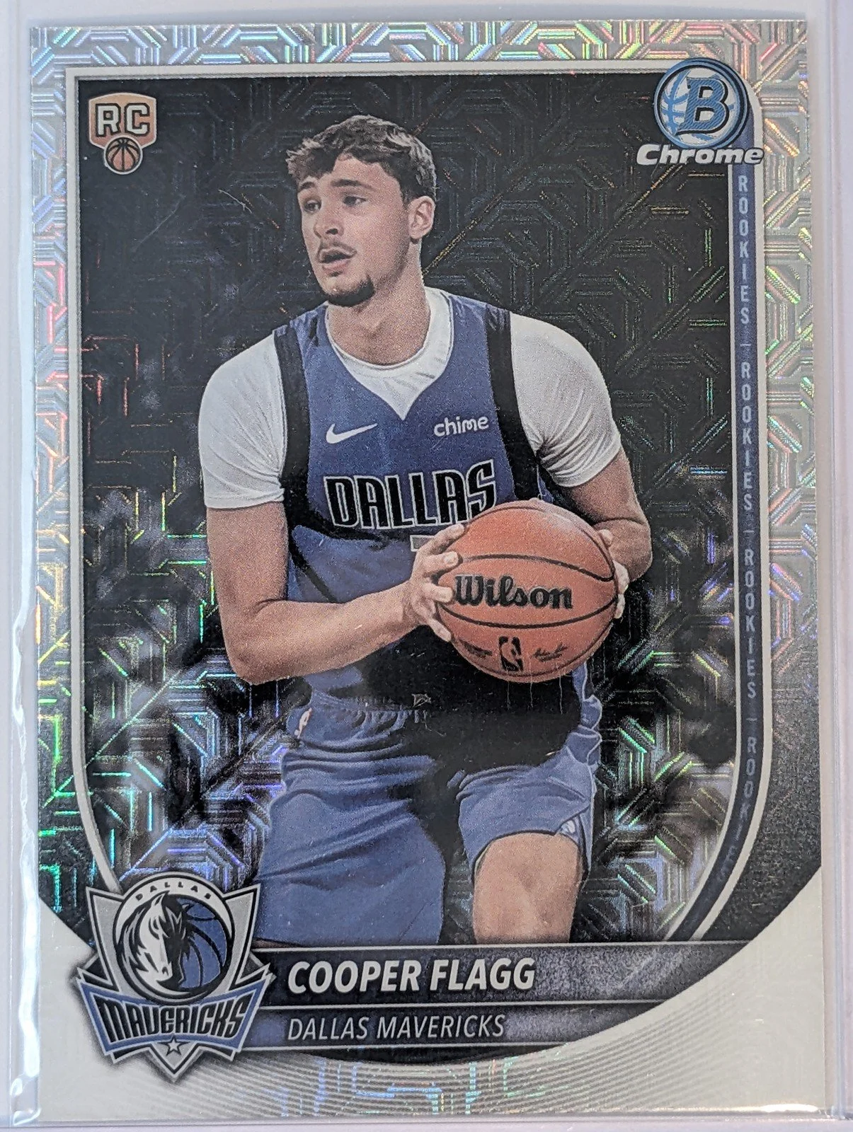 Front of Cooper Flagg 2025-26 Bowman Chrome Mojo Refractor #BCV-1 Rookie RC Mavericks