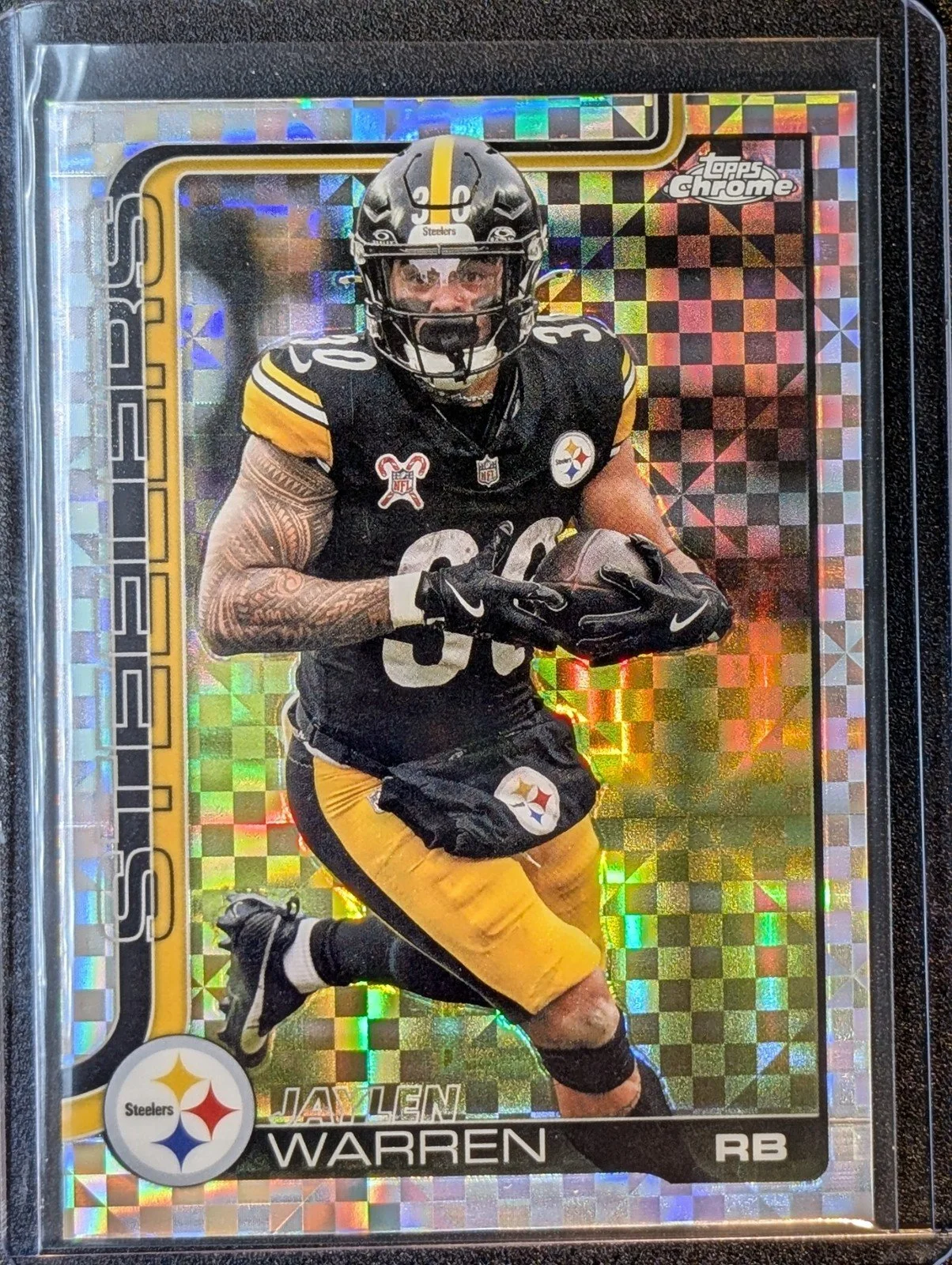 Front of 2025 Topps Chrome #253 Jaylen Warren X-Fractor