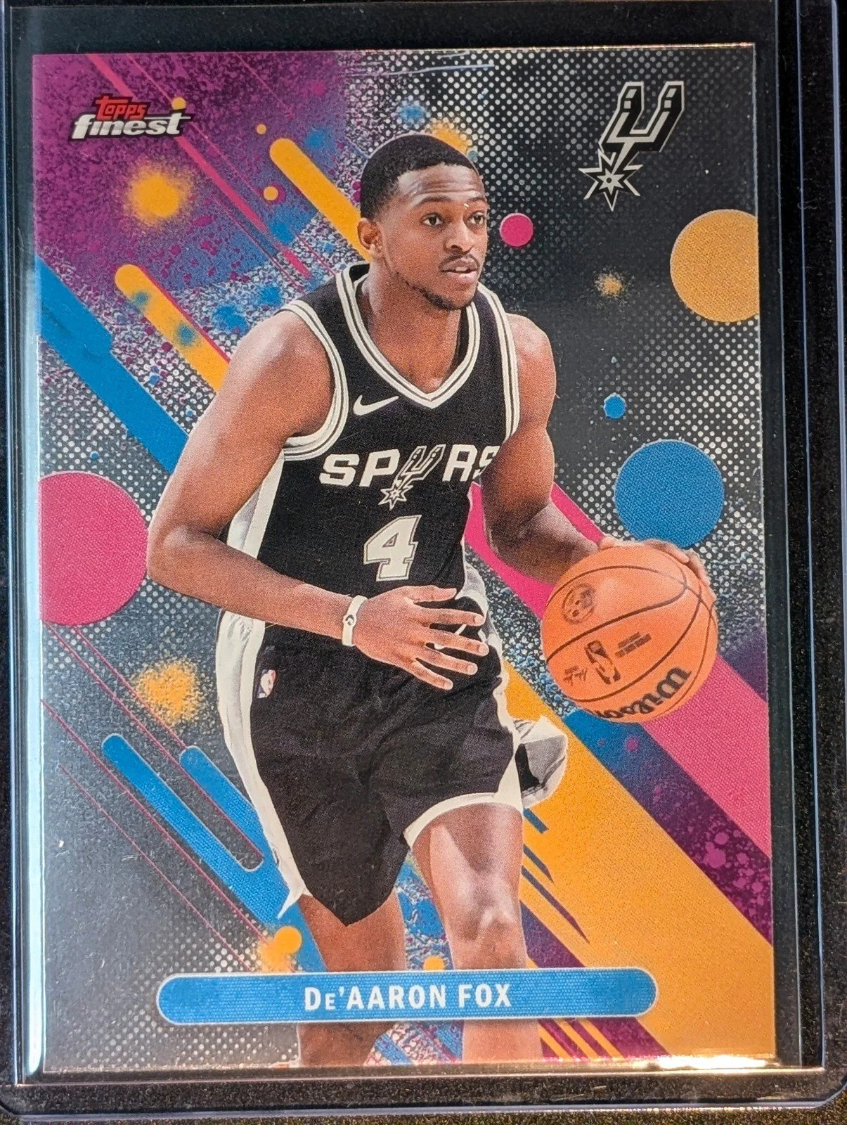 Front of 2025-26 Finest #99 De'Aaron Fox