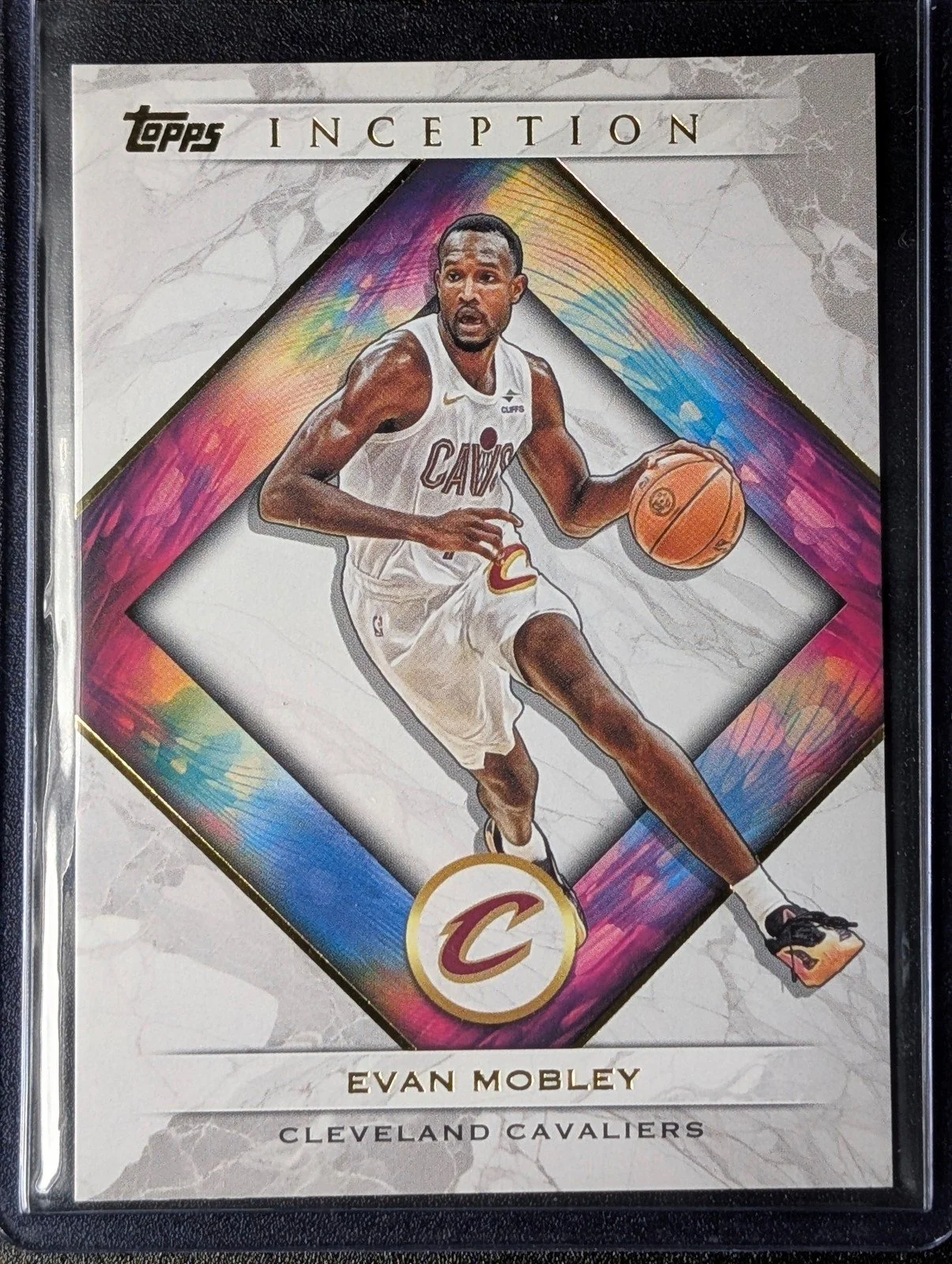 Front of 2025-26 Topps Inception #5 Evan Mobley