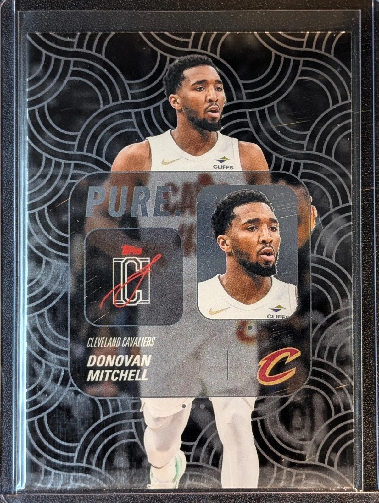 Front of 2025-26 Topps Signature Class #PU-5 Donovan Mitchell Pure