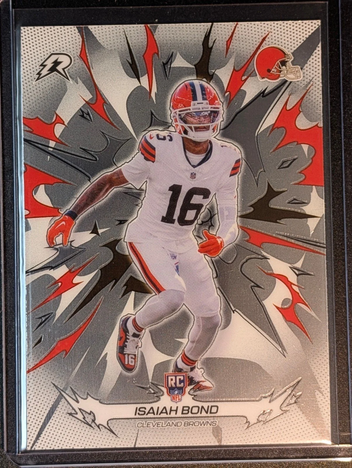 Front of 2025 Topps Resurgence #202 Isaiah Bond