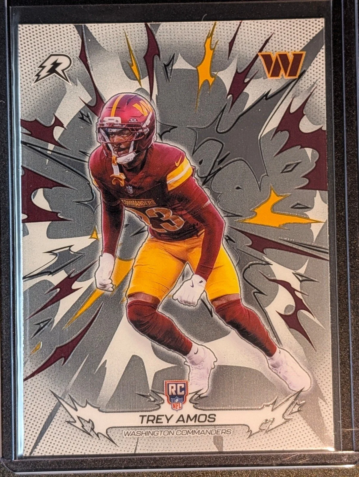 Front of 2025 Topps Resurgence #199 Trey Amos
