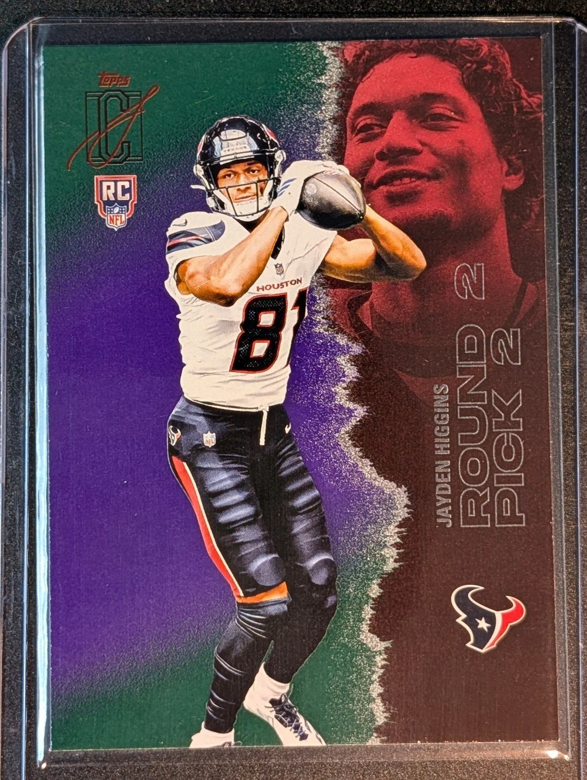 Front of 2025 Topps Signature Class #122 Jayden Higgins Green & Purple
