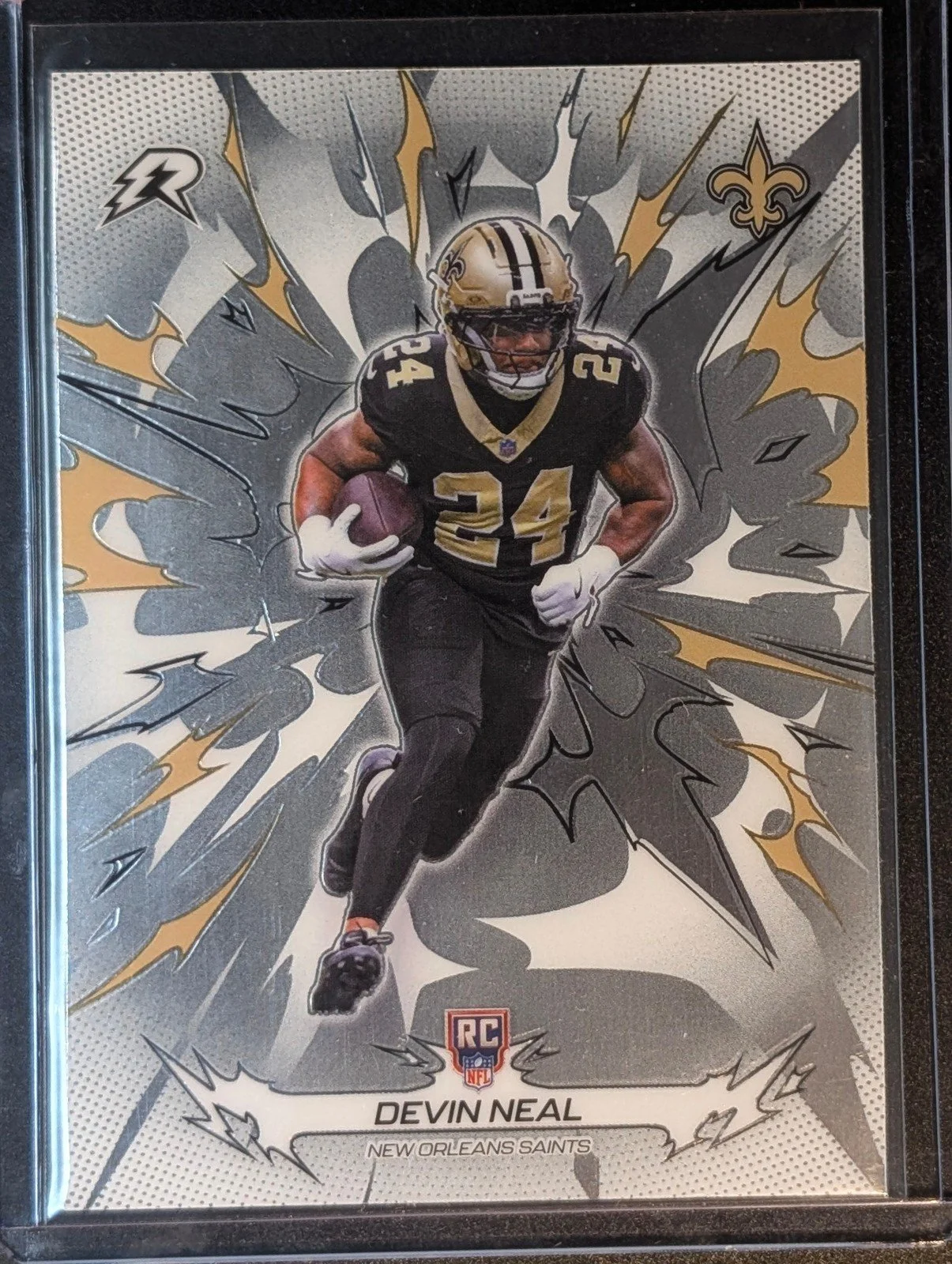 Front of 2025 Topps Resurgence #164 Devin Neal Rookie