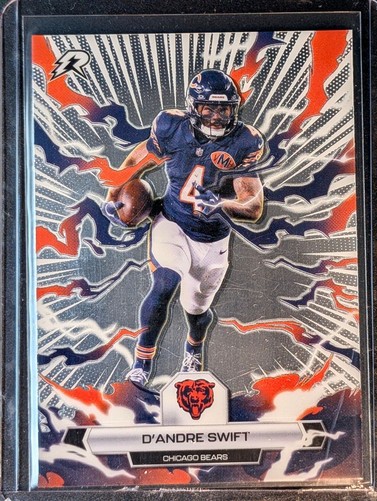 Front of 2025 Topps Resurgence #17 D’Andre Swift