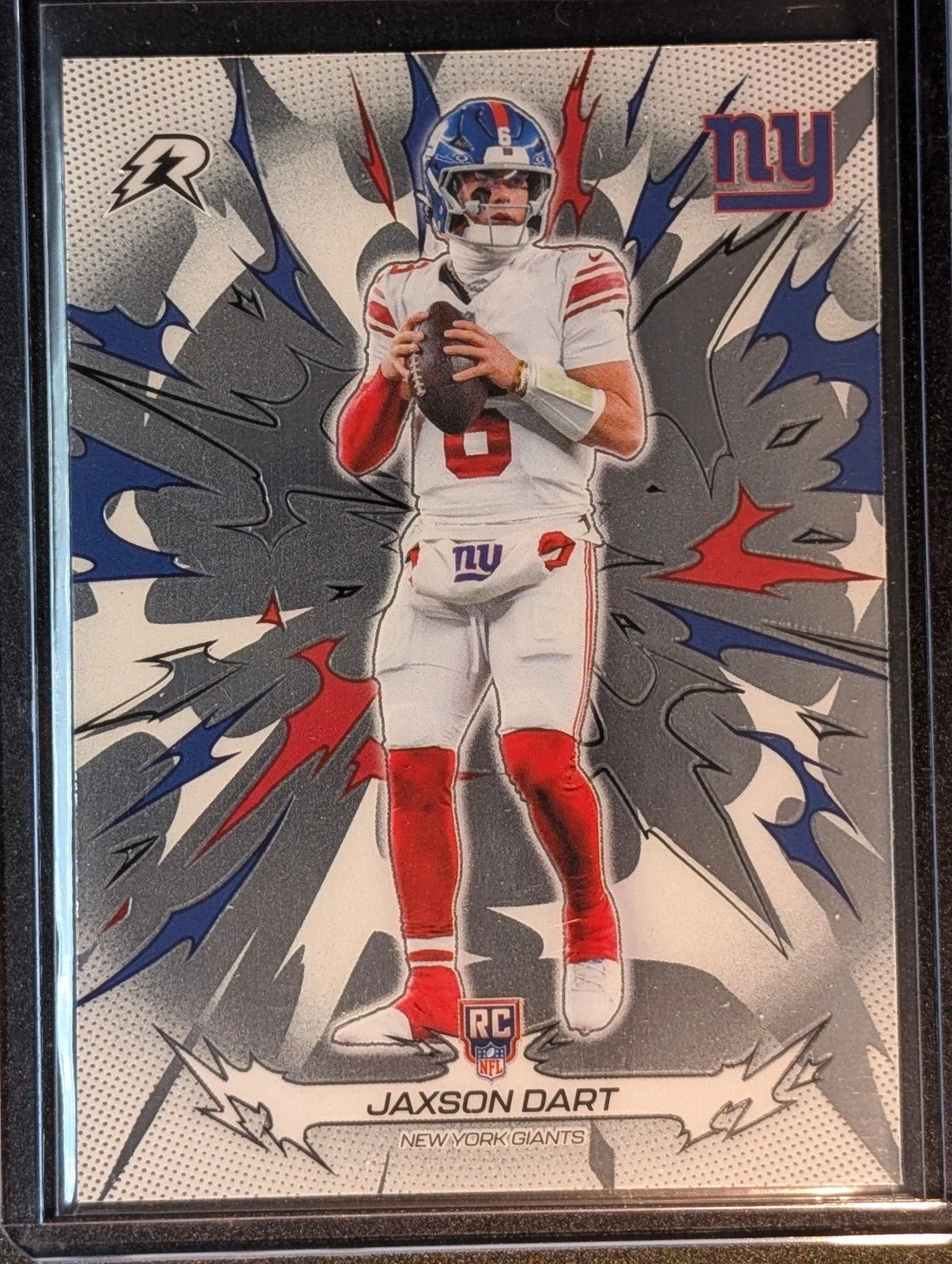 Front of 2025 Topps Resurgence #167 Jaxson Dart Rookie