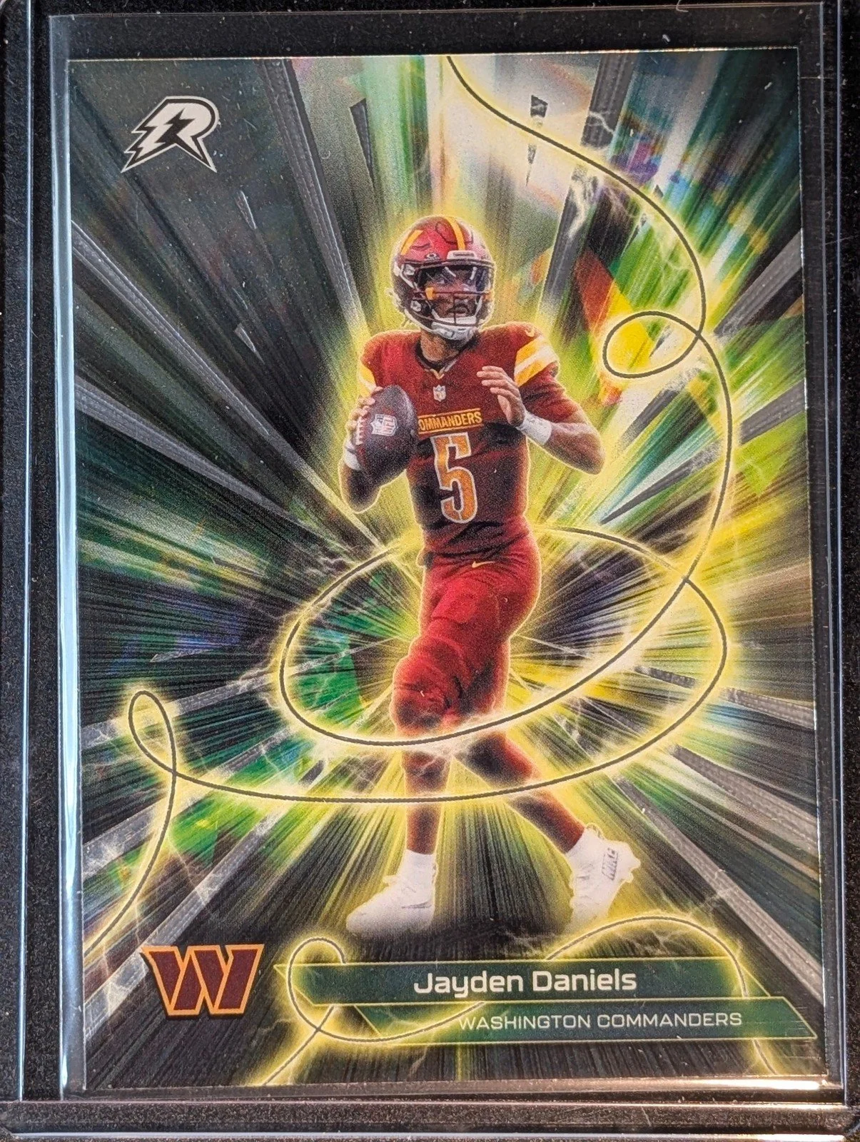 Front of 2025 Topps Resurgence #C-16 Jayden Daniels Conductors