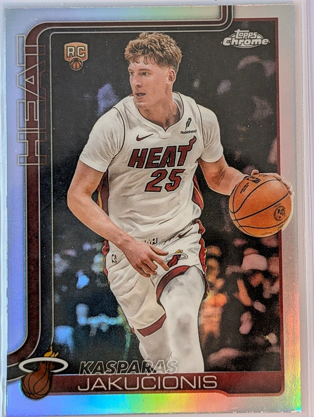 Front of 2025-26 Topps Chrome Update #170 Kasparas Jakučionis Refractor