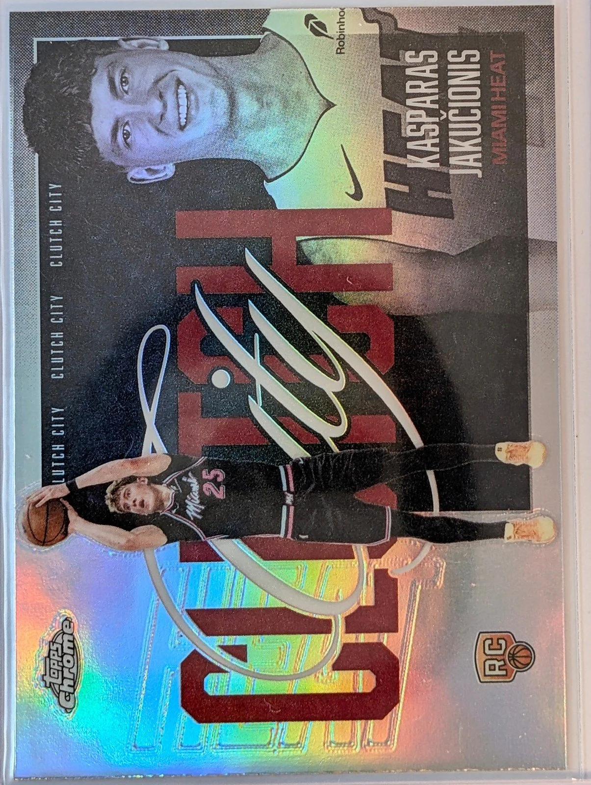 Front of 2025-26 Topps Chrome Update #YQ-13 Kasparas Jakučionis Clutch City Refractor