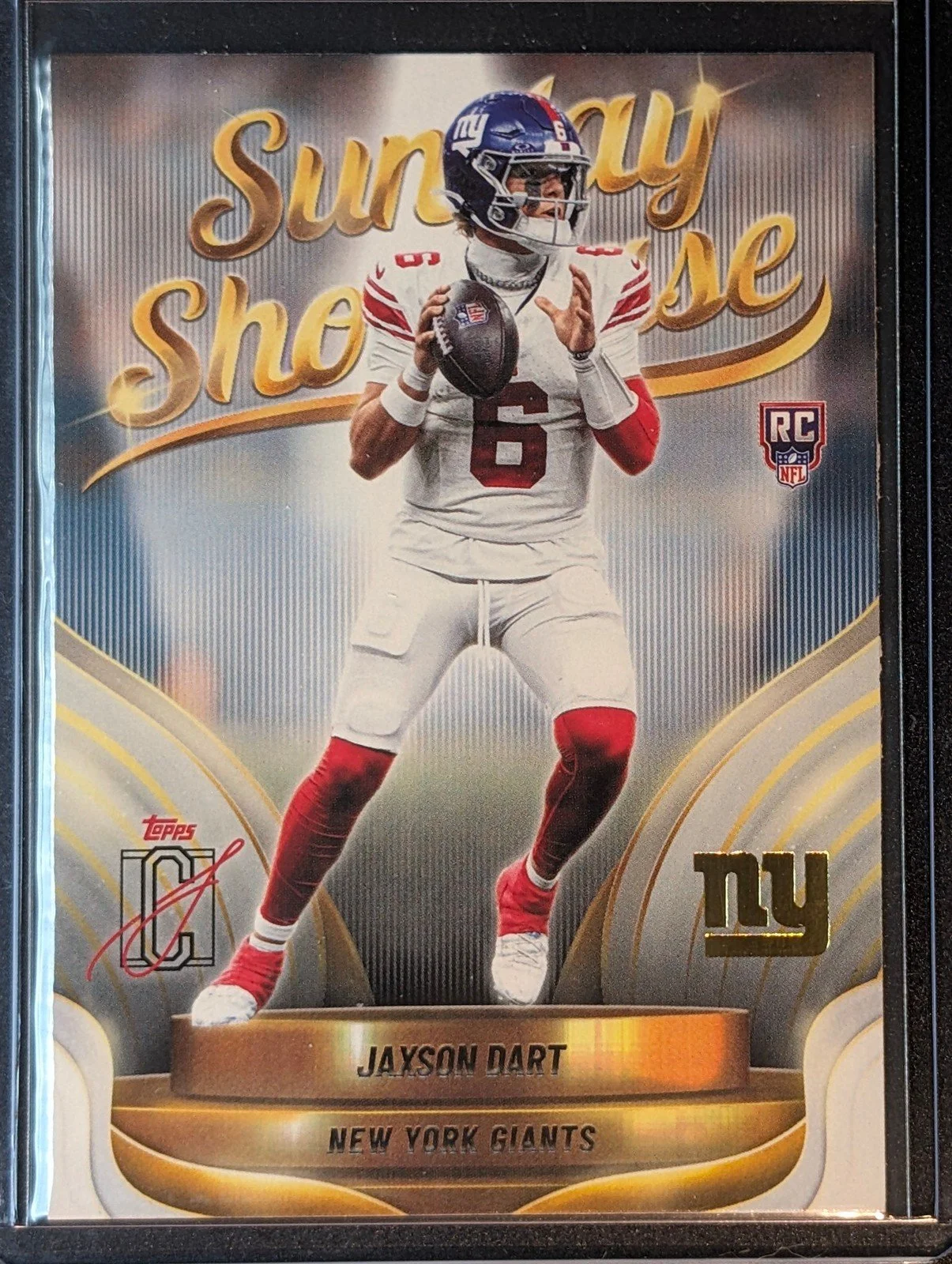 Front of 2025 Topps Signature Class #SS-1 Jaxson Dart Sunday Showcase Rookie