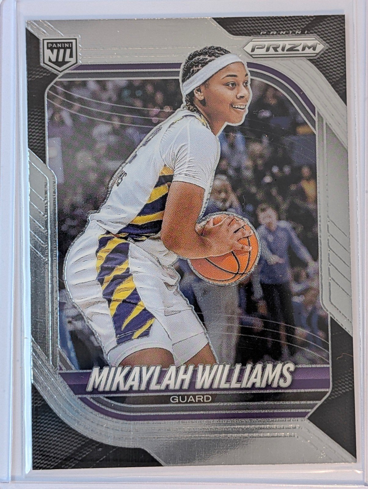 Front of 2025-26 Panini Prizm #147 Mikaylah Williams