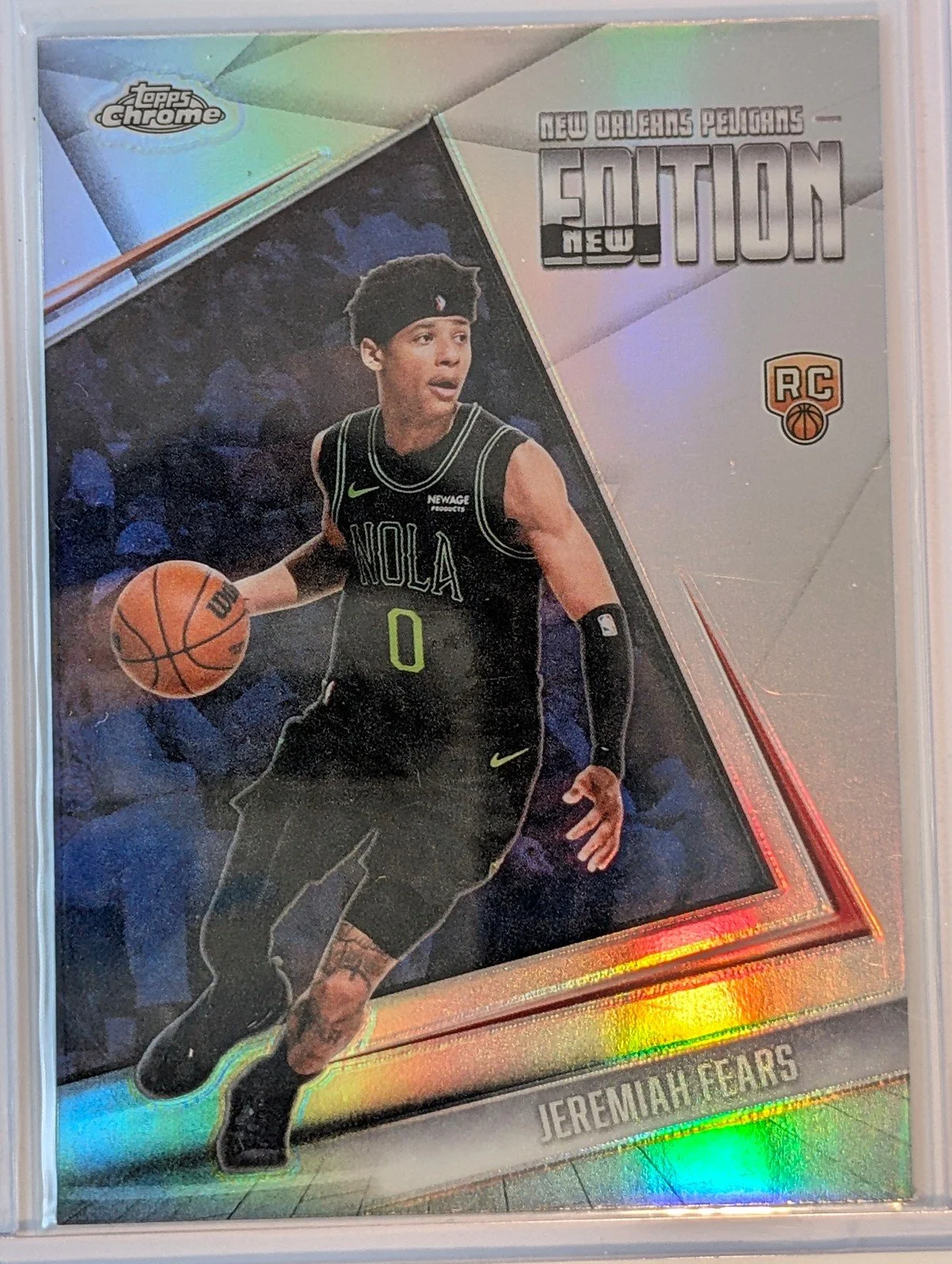 Front of 2025-26 Topps Chrome Update #GR-8 Jeremiah Fears New Editions Refractor RC