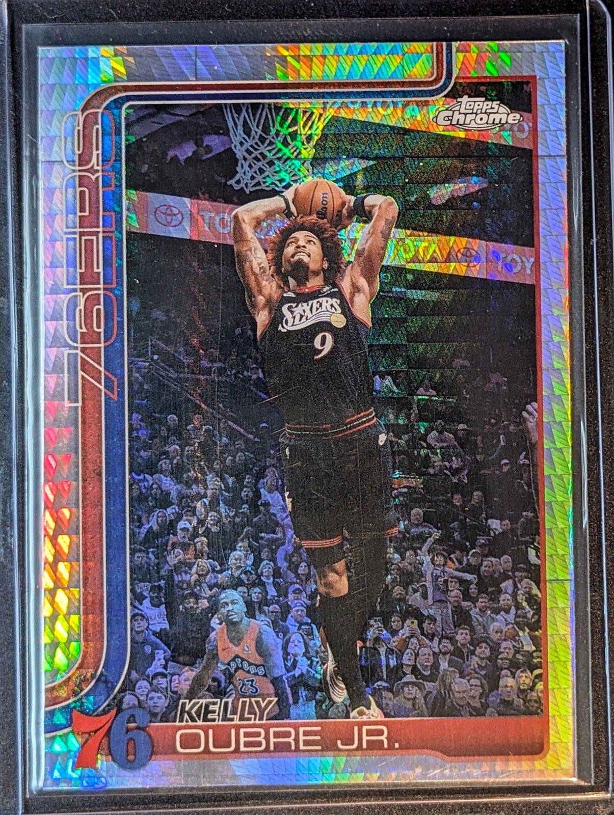 Front of 2025-26 Topps Chrome Update #138 Kelly Oubre Jr. Prism Refractor